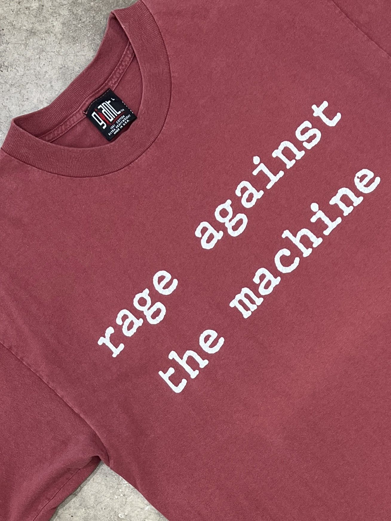 Band Tees Vintage Rage Aganist the Machine Molotov Cocktail Tee Large Size US L / EU 52-54 / 3 - 1 Thumbnail