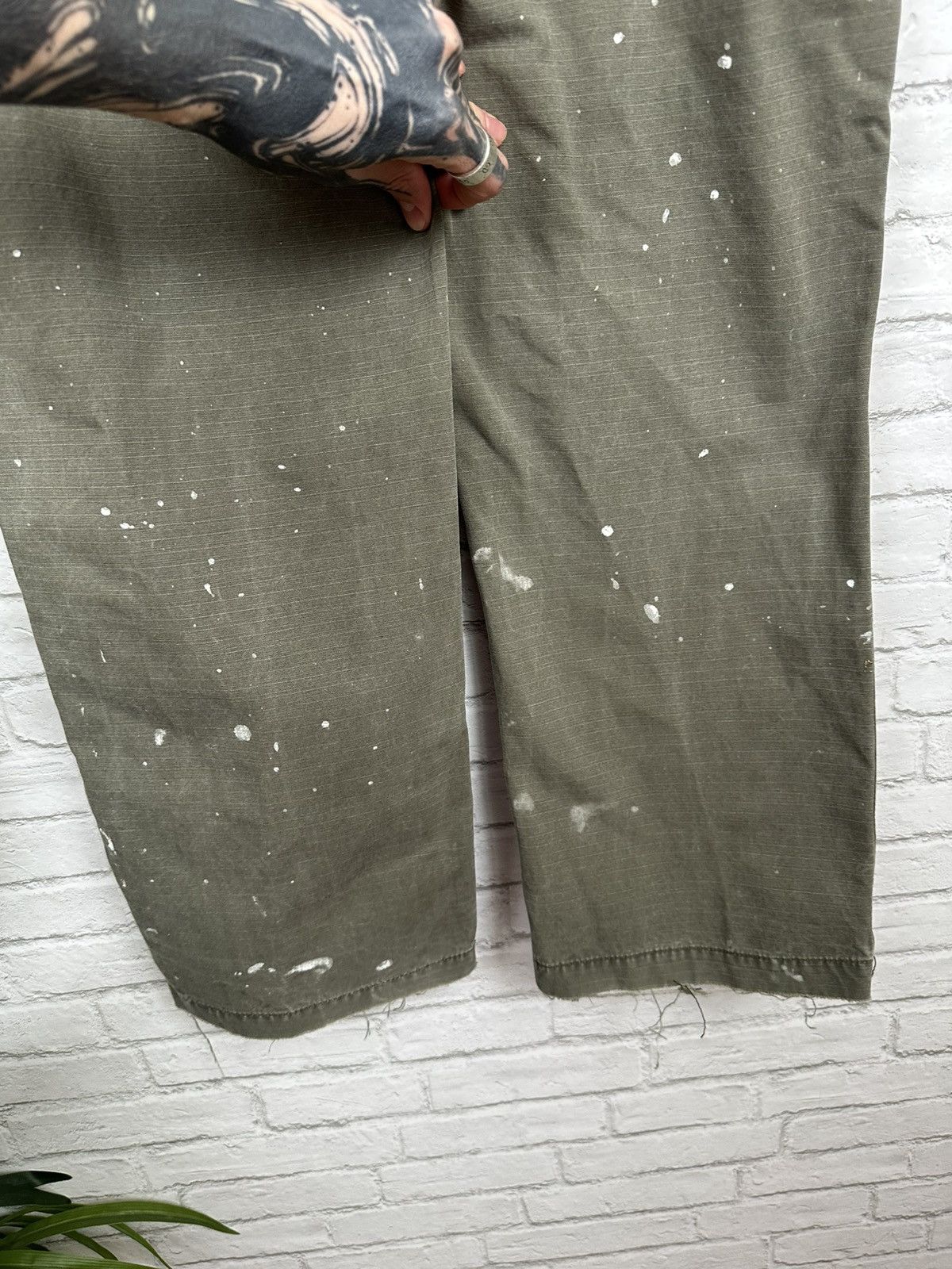 Carhartt (34x29) FADED PAINT THRASHED Carhartt Work Pants Size US 34 / EU 50 - 9 Thumbnail