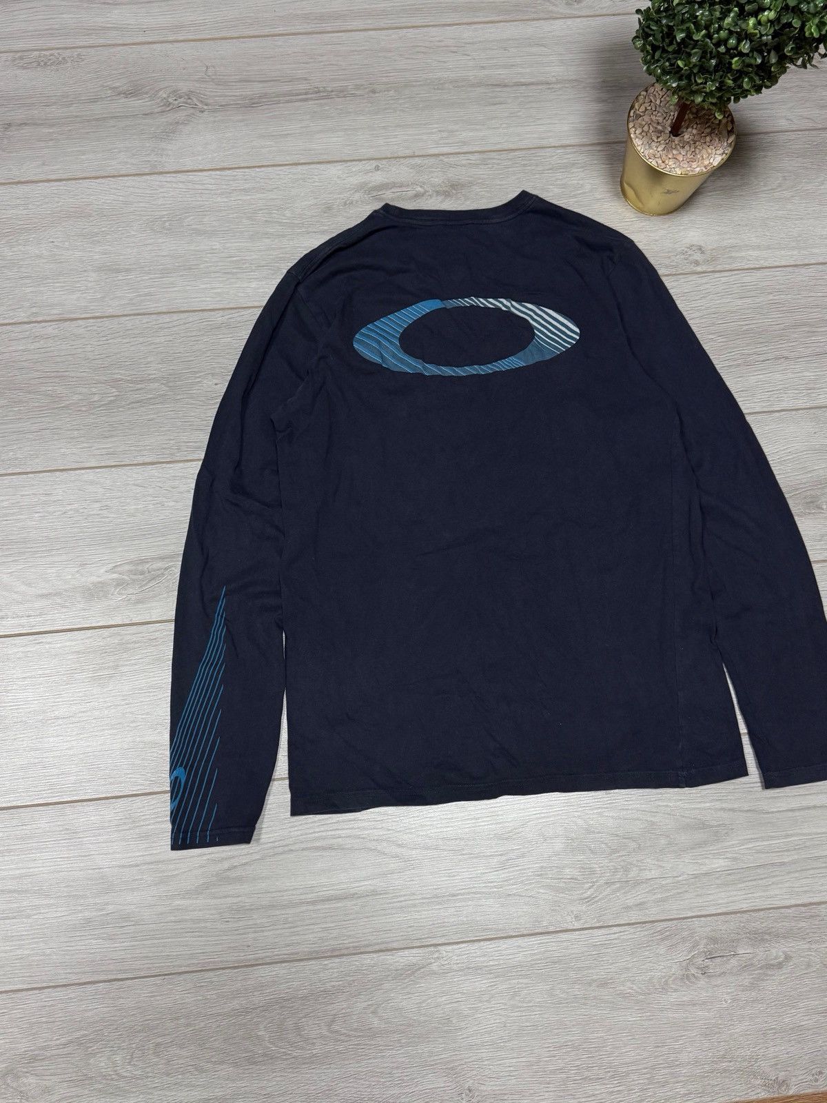 Oakley Oakley vintage big logo ling sleeve shirt Size US L / EU 52-54 / 3 - 4 Thumbnail