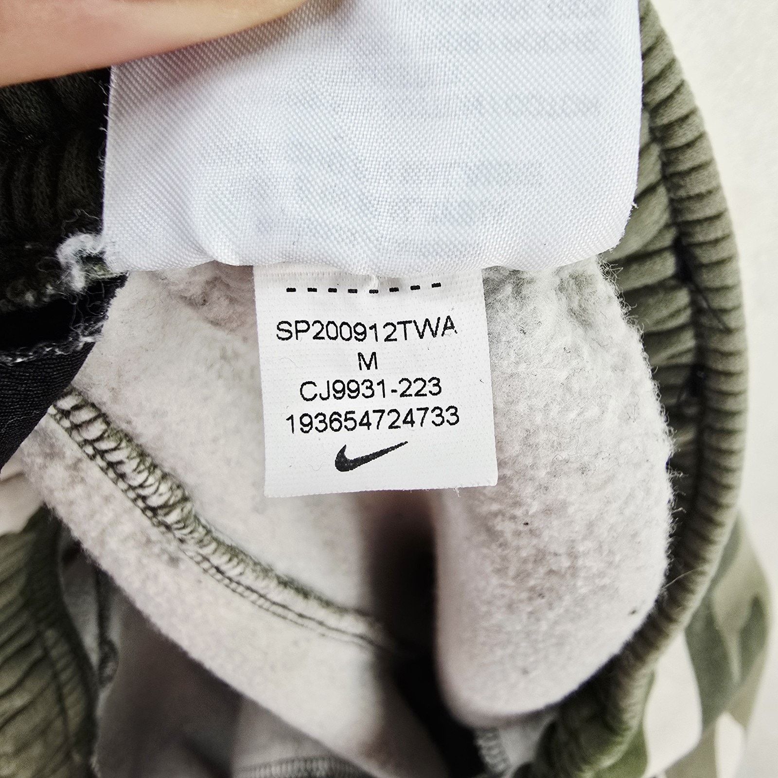 Nike Nike Sportswear Club Fleece Shorts Mens Medium Green Camo Size US 34 / EU 50 - 9 Thumbnail