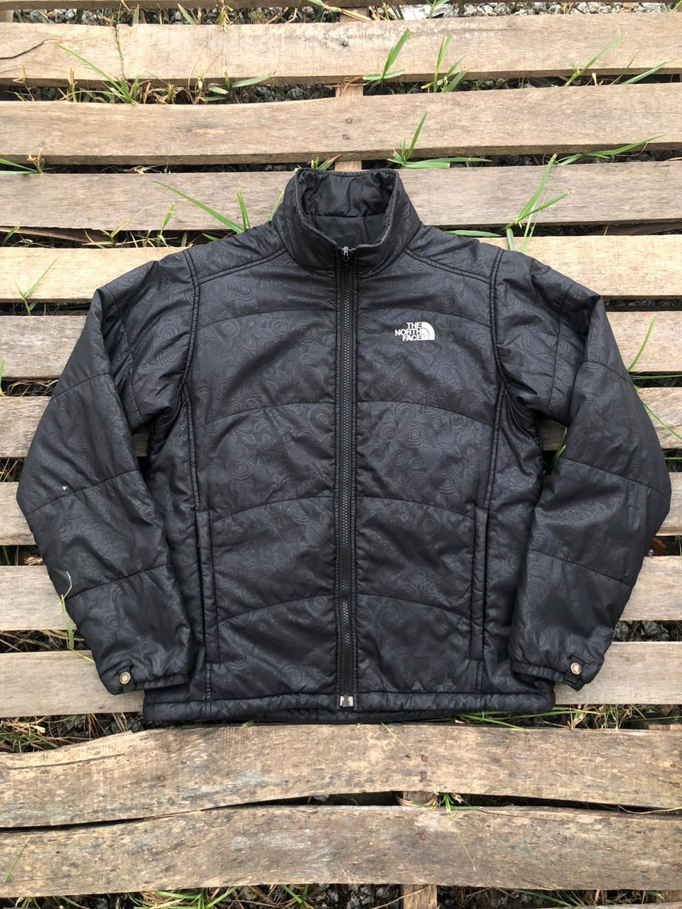 The North Face TNF The North Face Puffer Jacket Flower Design Size US S / EU 44-46 / 1 - 2 Thumbnail