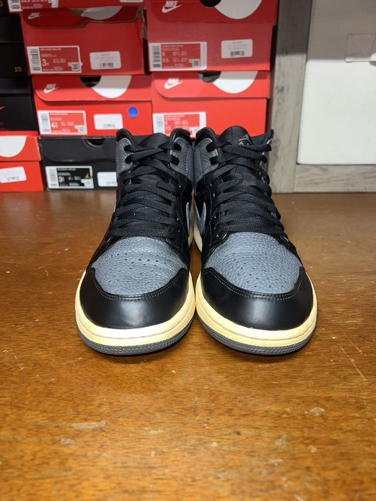 Nike Air Jordan 1 Mid Dark Grey size 9 Size US 9 / EU 42 - 6 Thumbnail