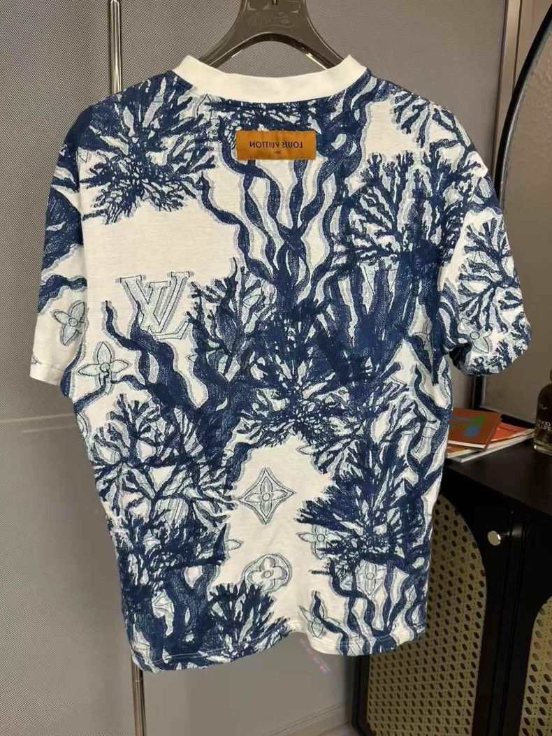 Louis Vuitton Louis Vuitton White and blue jacquard seaweed knit short sl Size US XL / EU 56 / 4 - 2 Thumbnail