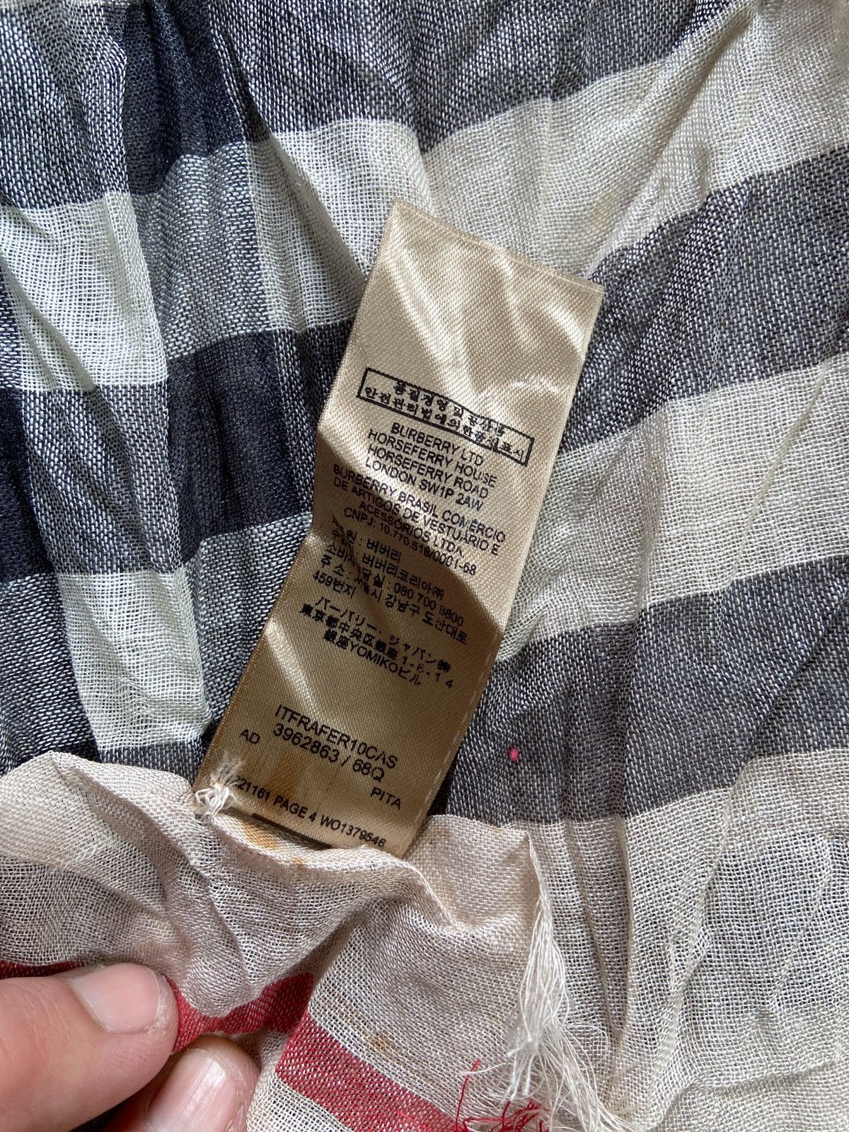 Burberry BURBERRY NOVA CHECK WOOL SCARF Size ONE SIZE - 11 Thumbnail