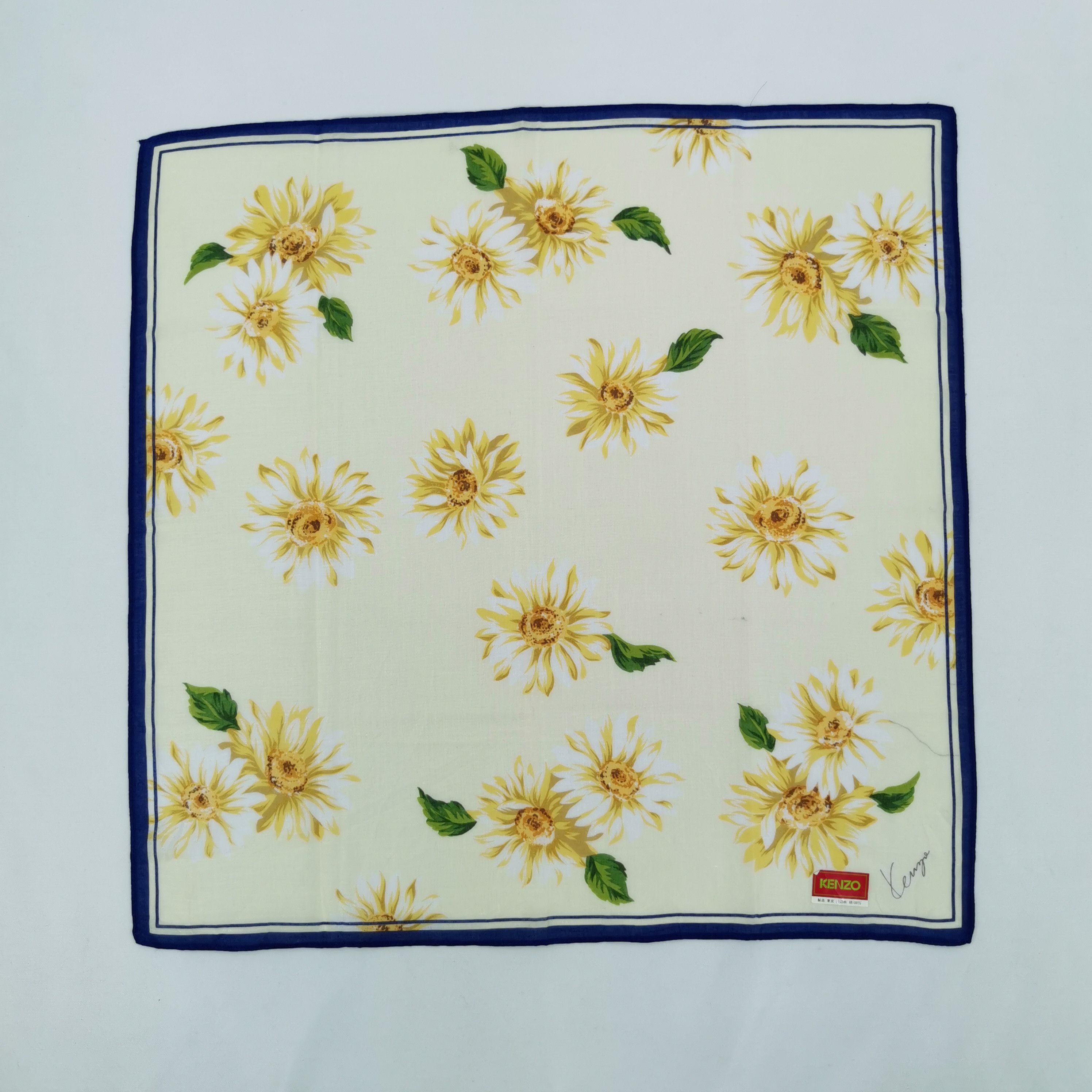 Kenzo NWT Vintage Kenzo Handkerchief Neckerchief Bandana Size ONE SIZE - 2 Thumbnail