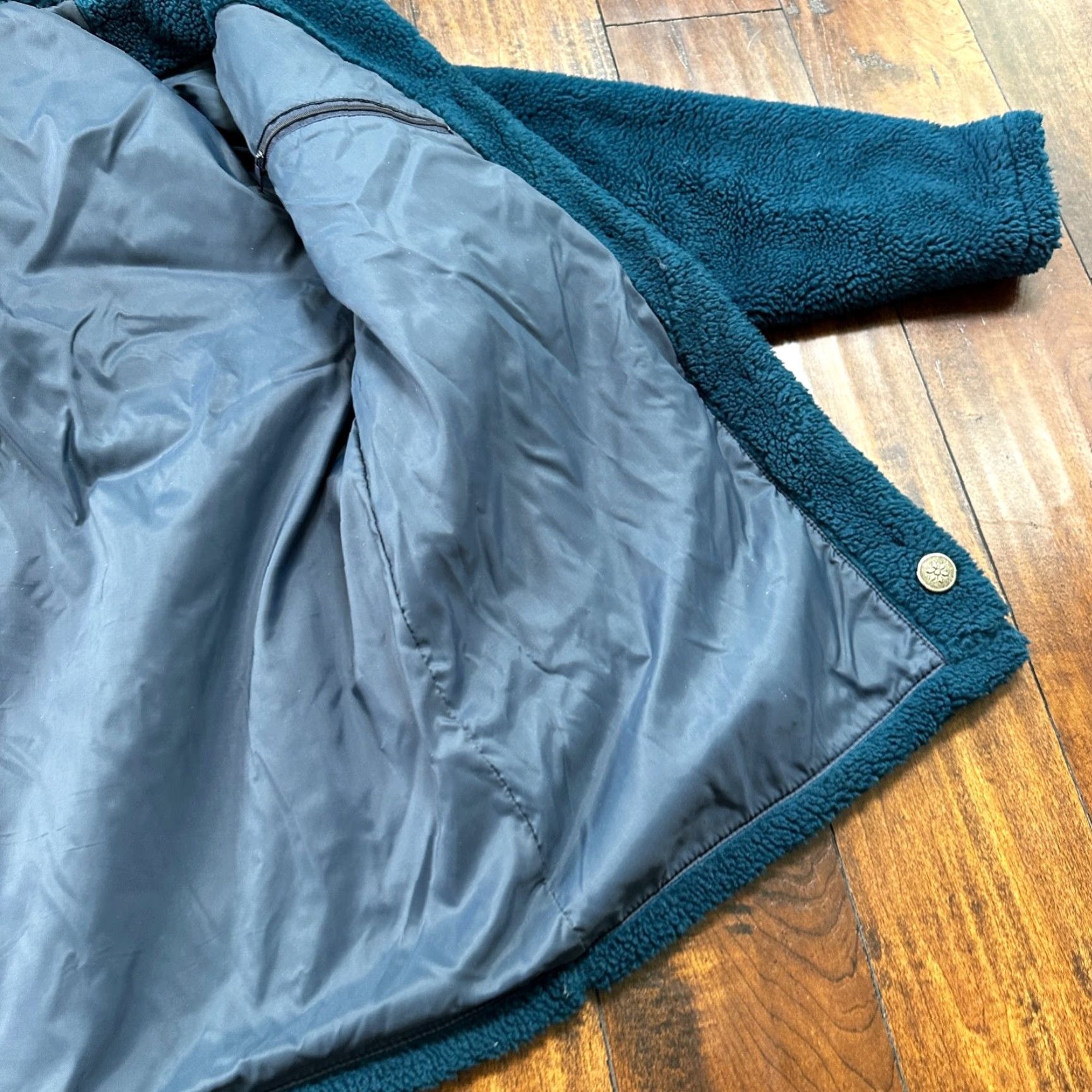 Vintage VINTAGE L.L. Bean Jacket Womens Button Up Fleece Blue M USA Made In USA Pockets Collared Size M / US 6-8 / IT 42-44 - 4 Thumbnail