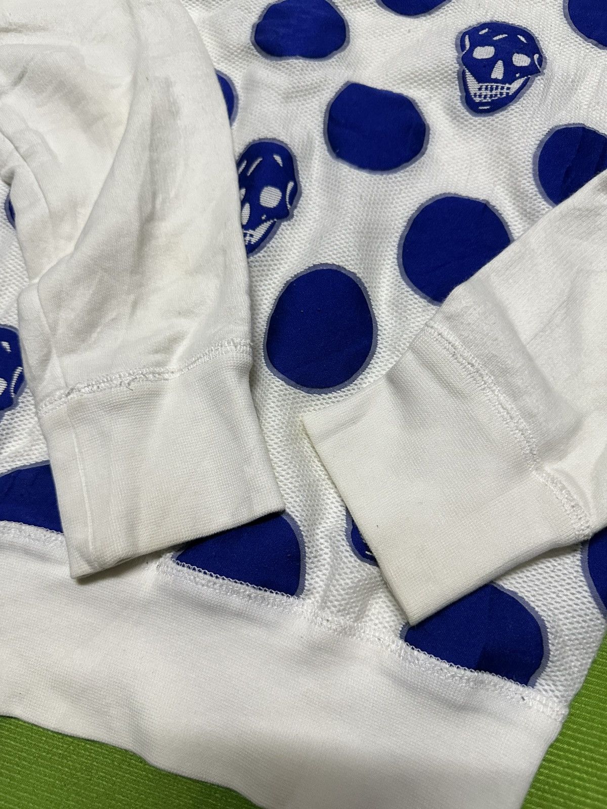 Alexander McQueen Alexander Mcqueen skull n polkadot sweatshirt Size US S / EU 44-46 / 1 - 7 Thumbnail