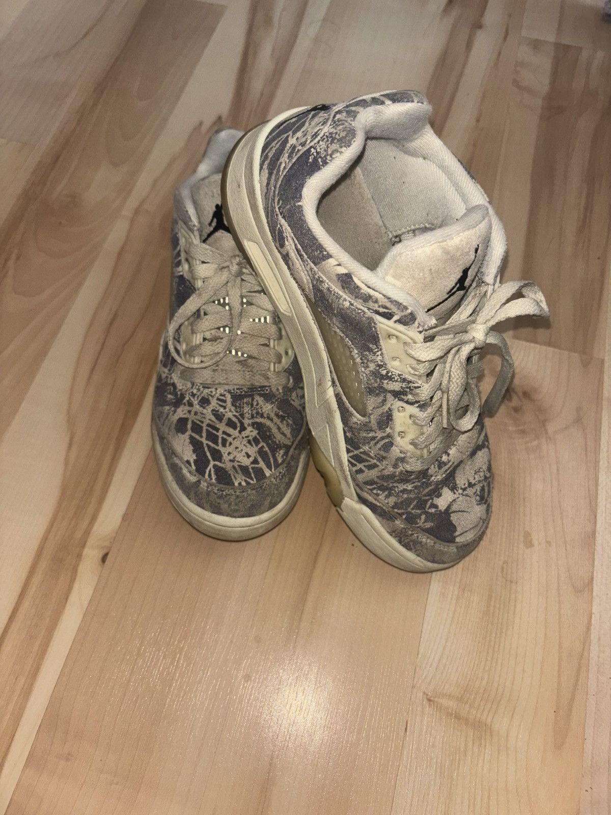 Jordan Brand Jordans Size US 7.5 / IT 37.5 - 4 Thumbnail