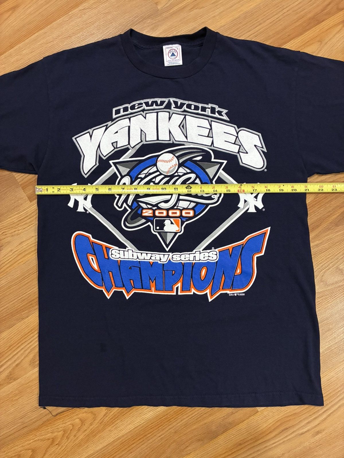 Delta MLB New York Yankees Subway Series Champions 2000 Short Y2K Size US L / EU 52-54 / 3 - 5 Thumbnail