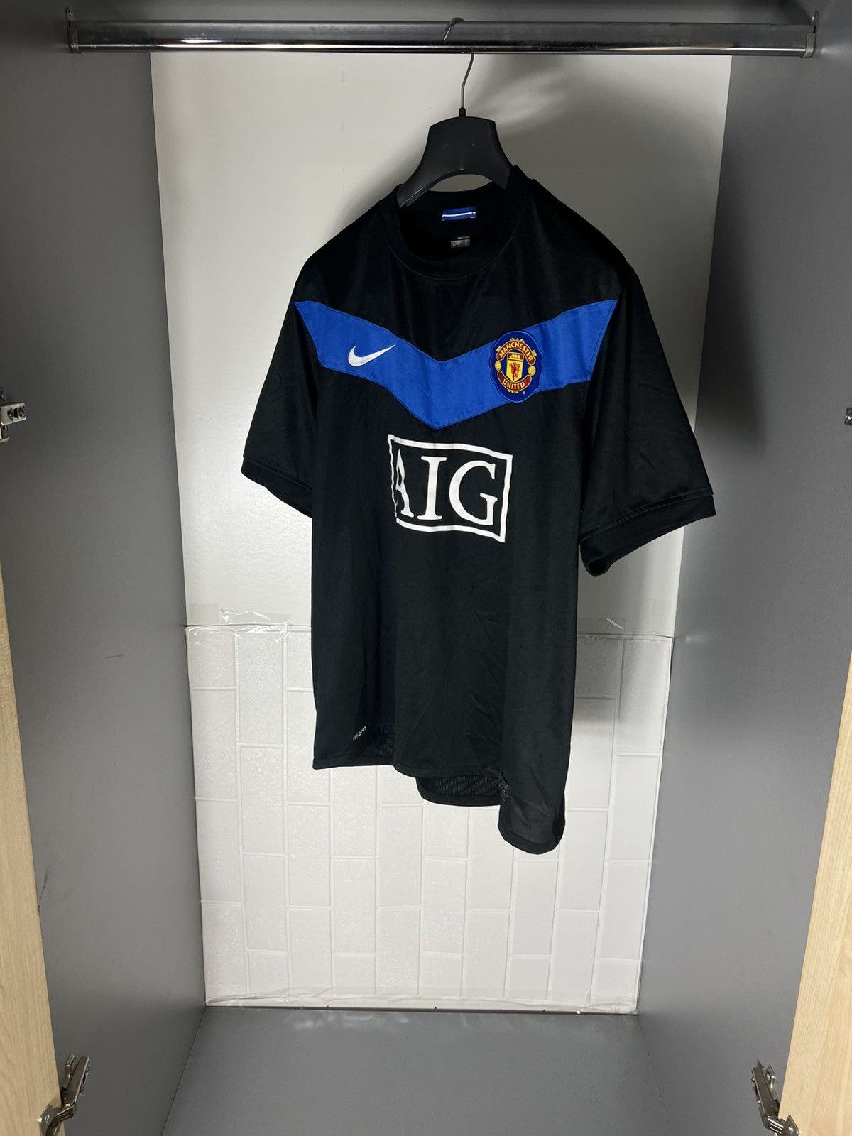 Vintage VERY RARE NIKE FC MANCHESTER UNITED ENGLAND SOCCER JERSEY Size US L / EU 52-54 / 3 - 2 Thumbnail