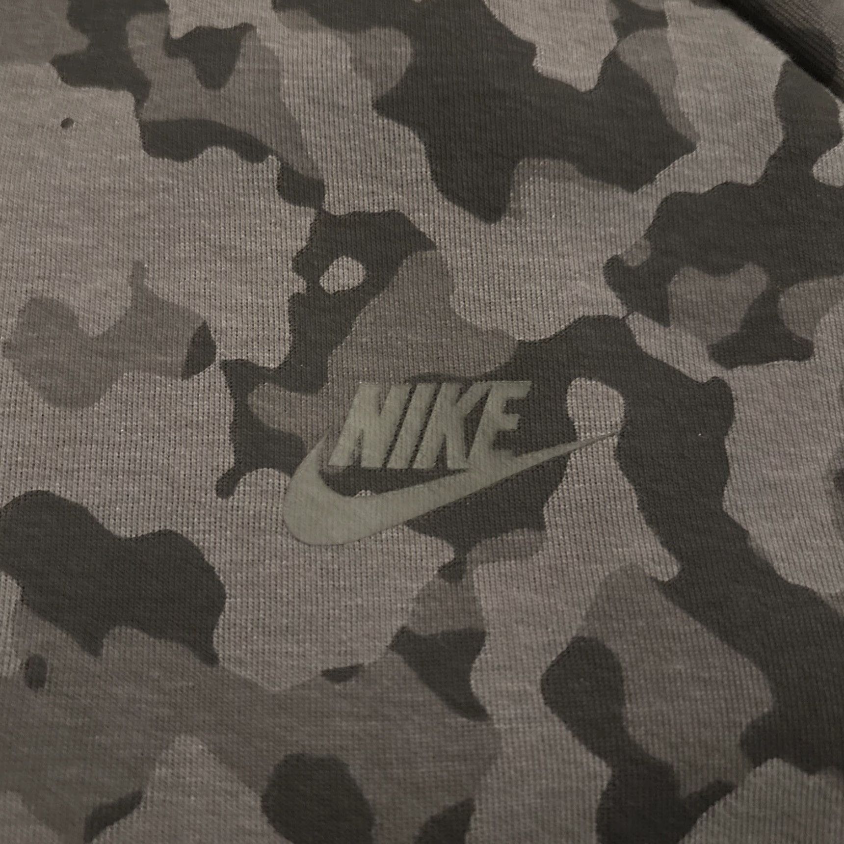 Nike Nike Tech Fleece Full Zip Hooded Jacket Black/Gray Camo CJ5975-010 Size 2XL Mens Hoodie Full Zip Camouflage 90s? Size US XXL / EU 58 / 5 - 4 Thumbnail