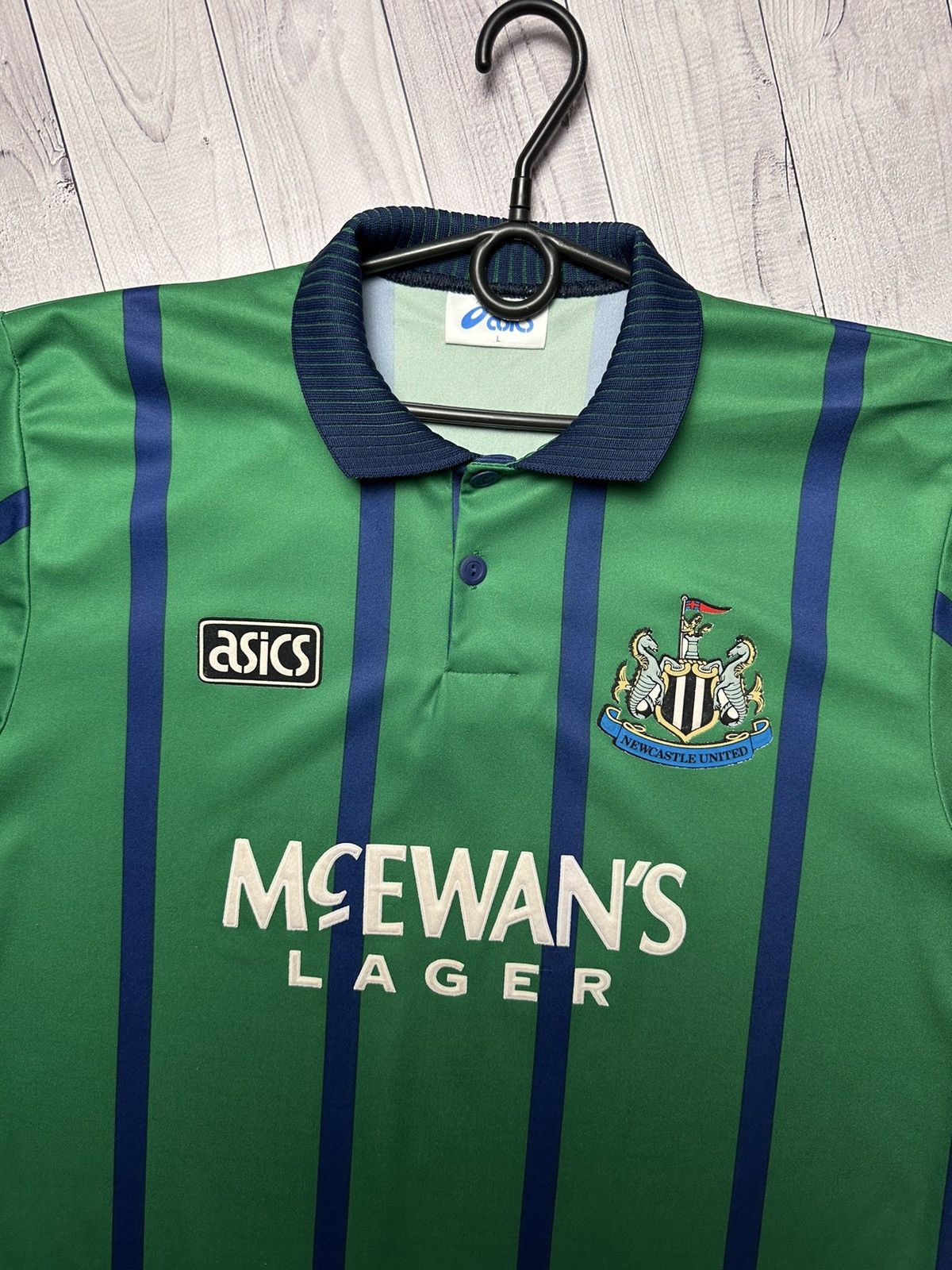 Other Vintage New Castle soccer jersey asics rare size L green Size US L / EU 52-54 / 3 - 3 Thumbnail