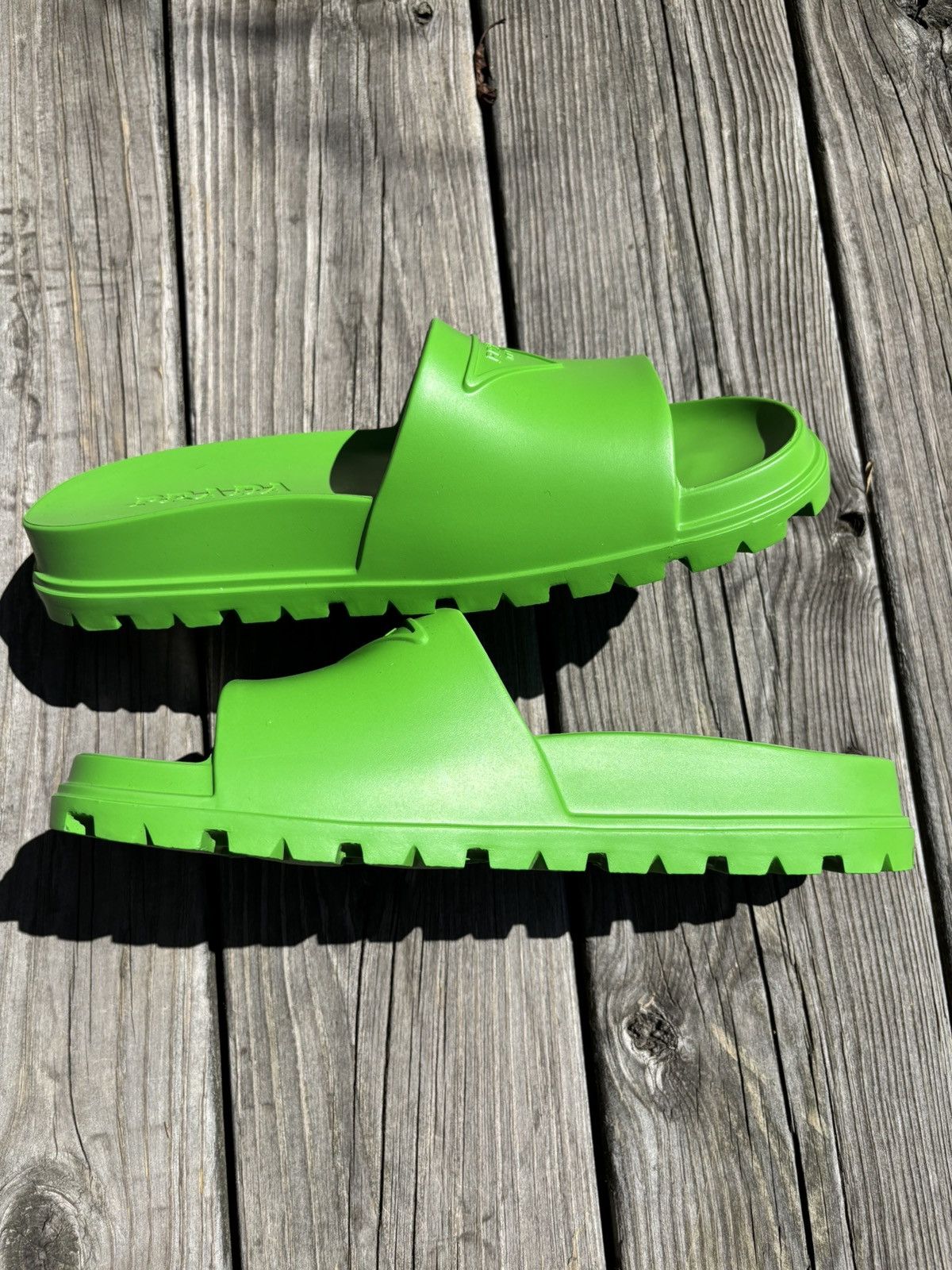 Prada Prada Triangle Logo Rubber Slides Size US 8 / EU 41 - 3 Thumbnail