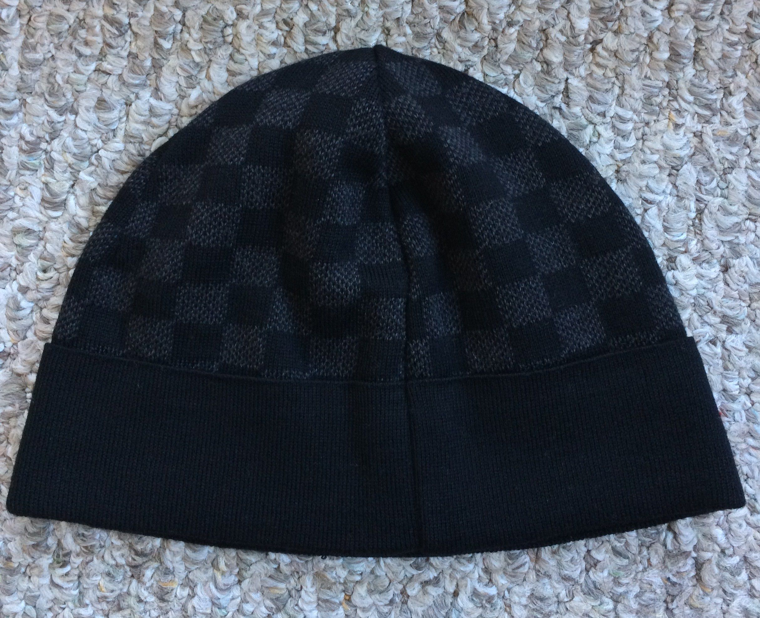 Louis Vuitton Louis Vuitton Damier Initiales Beanie Hat Size ONE SIZE - 4 Thumbnail