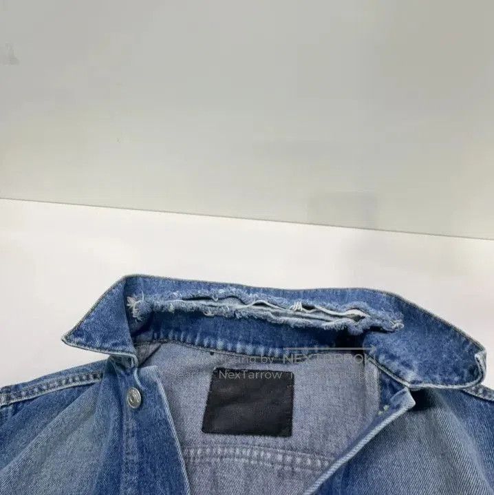 Balenciaga Balenciaga Denim Jacket with Pockets for All Genders. Size US L / EU 52-54 / 3 - 6 Thumbnail