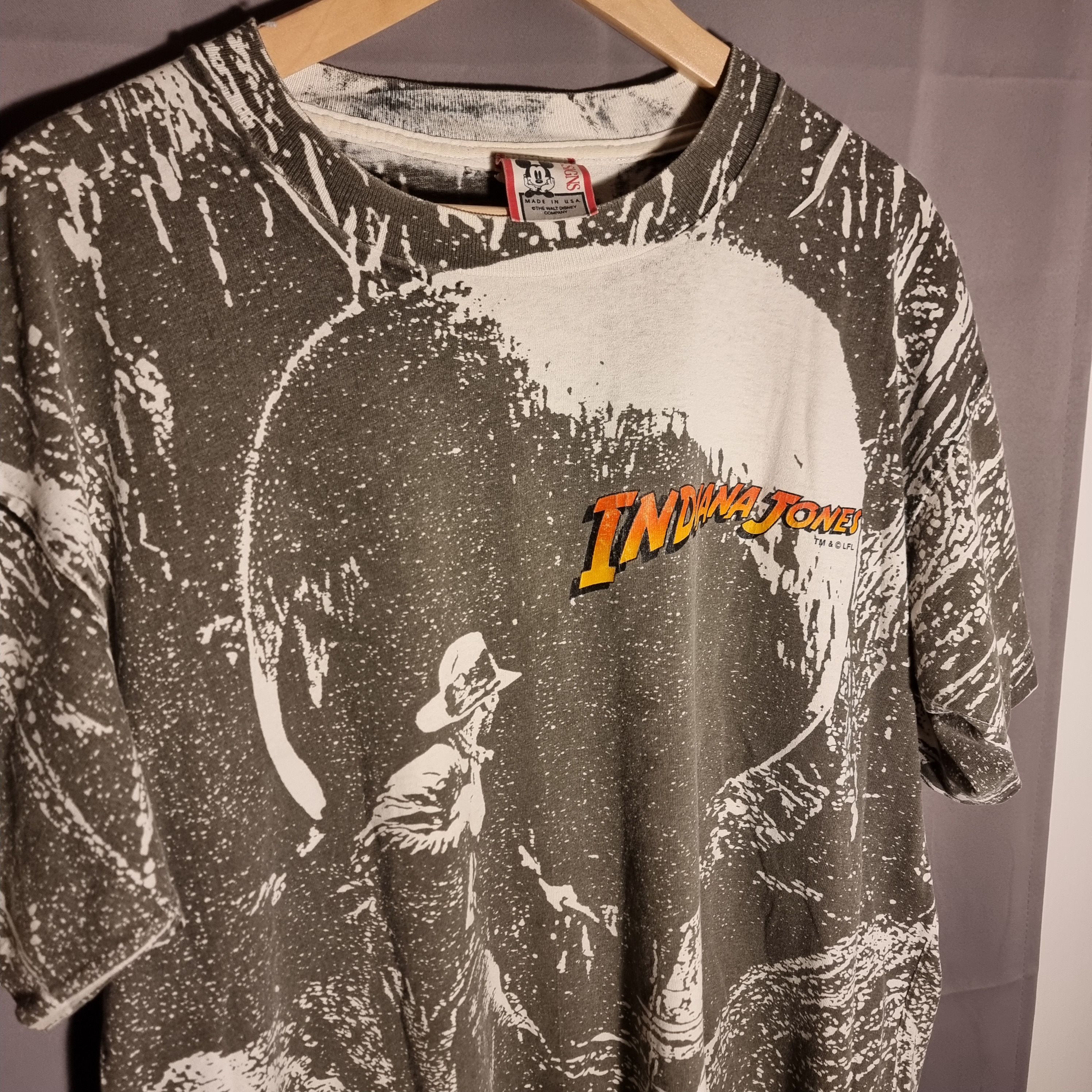 Disney Rare Vintage 90s Indiana Jones all over print single stitch Size US L / EU 52-54 / 3 - 3 Thumbnail