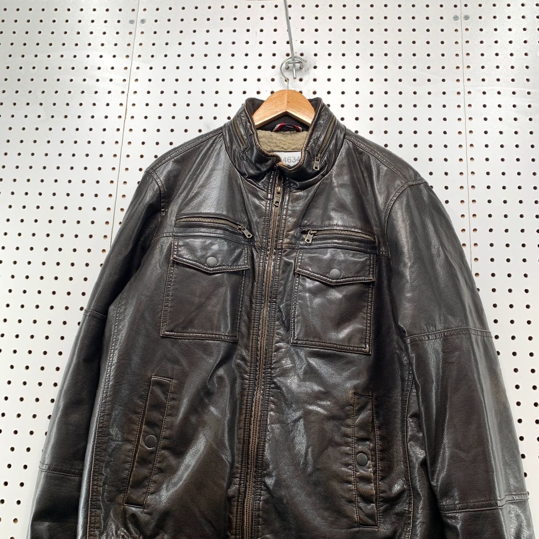 Tommy Hilfiger Tommy Hilfiger Faux Leather Bomber Jacket Mens Large Brown Sherpa Lined Top Gun Size US L / EU 52-54 / 3 - 2 Thumbnail