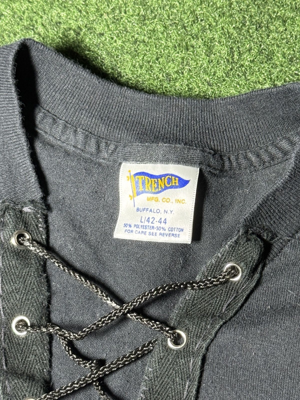 American Trench × NFL × Vintage Vintage 90s Pittsburgh Steelers Custom V Neck Retro T Shirt Size L / US 10 / IT 46 - 3 Thumbnail