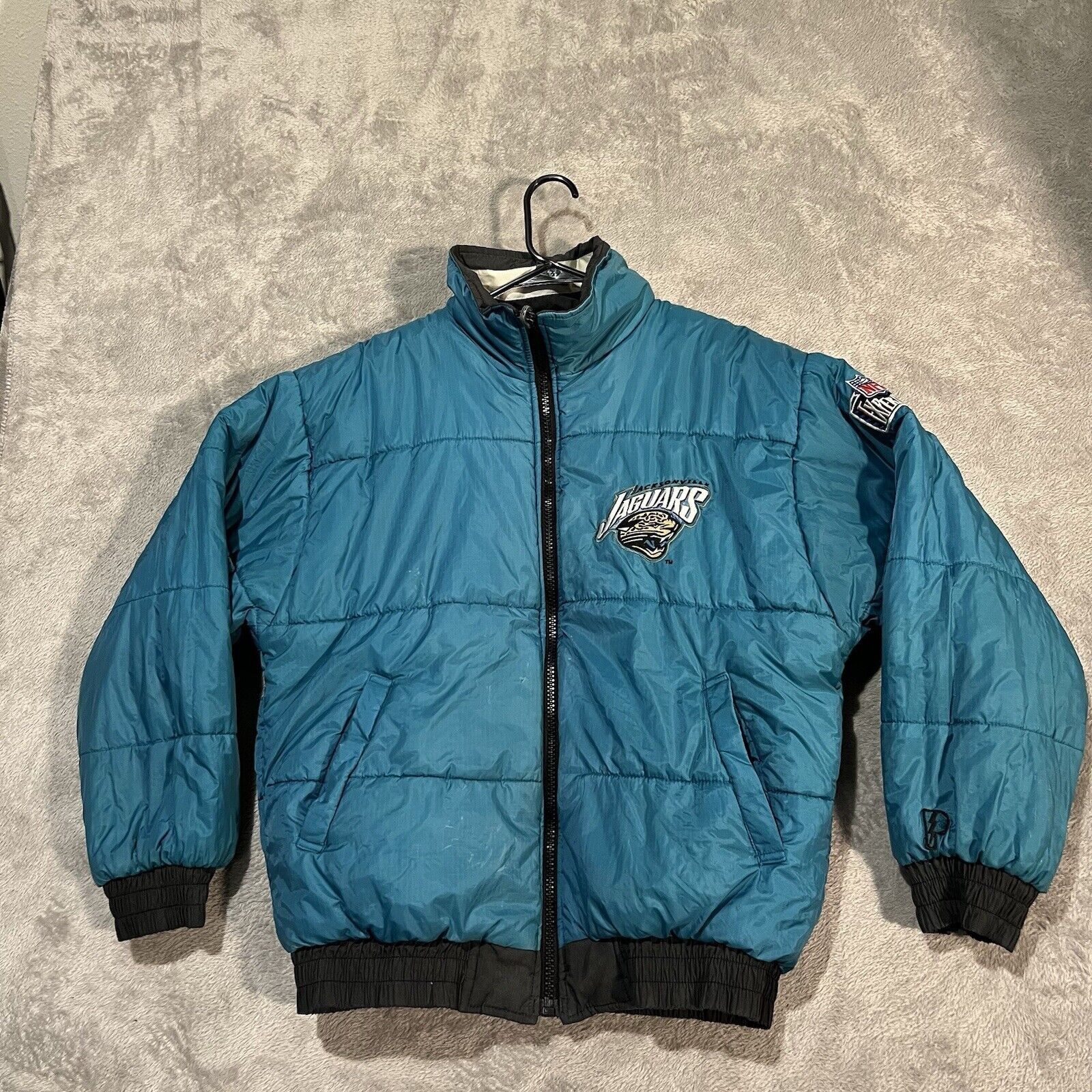 Pro Player Jacksonville Jaguars Pro Player Jacket Mens S Reversible NFL Size US S / EU 44-46 / 1 - 10 Thumbnail