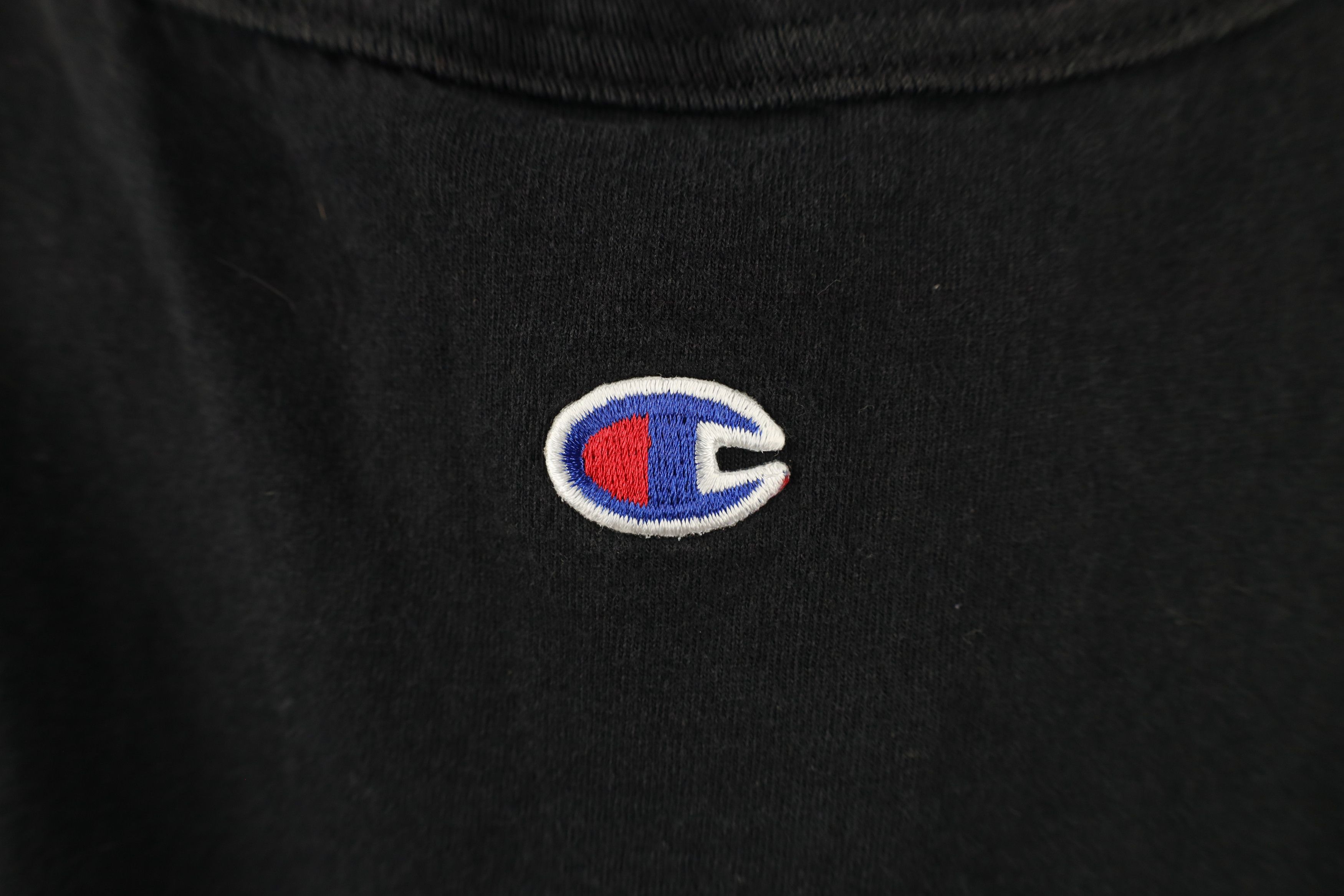 Champion × Vintage Vintage 90s Champion Spell Out Sleeveless Muscle T-Shirt Size US M / EU 48-50 / 2 - 9 Thumbnail