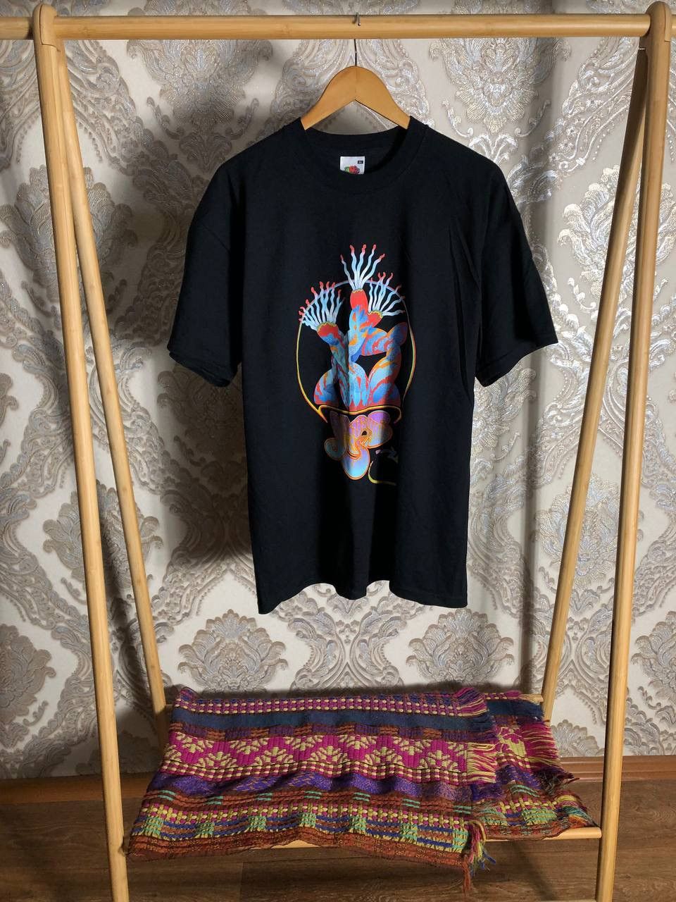 Band Tees VINTAGE ROGER DEAN & YES TOUR ROCK T-SHIRT ALBUM METAL 90s Size US XL / EU 56 / 4 - 1 Thumbnail