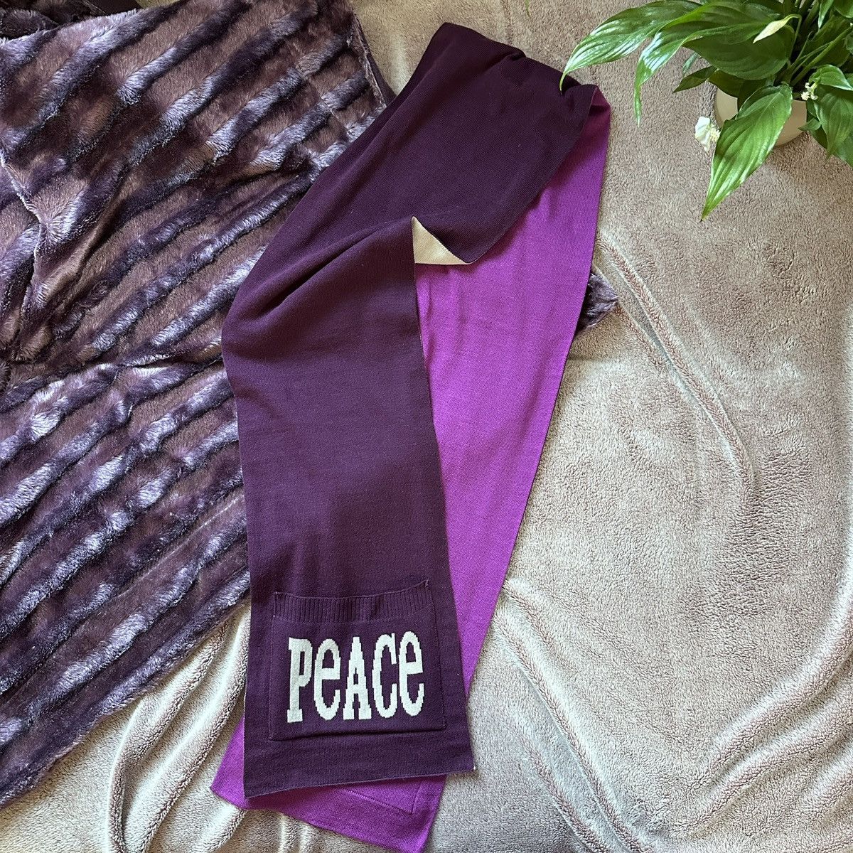 Designer Jonathan Adler Peace Love Scarf Muffler Designer Usa Luxury Size ONE SIZE - 7 Thumbnail