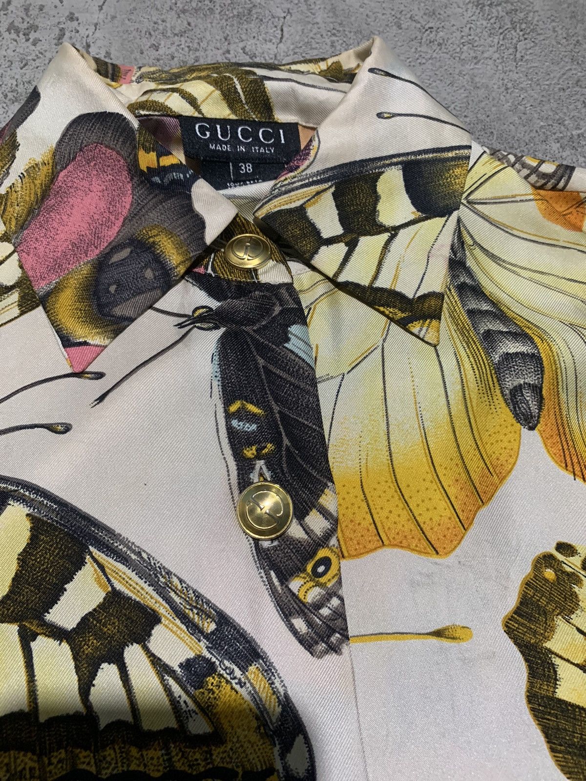 Gucci Spring/Summer 1992 Gucci butterfly print silk shirt Size S / US 4 / IT 40 - 6 Thumbnail