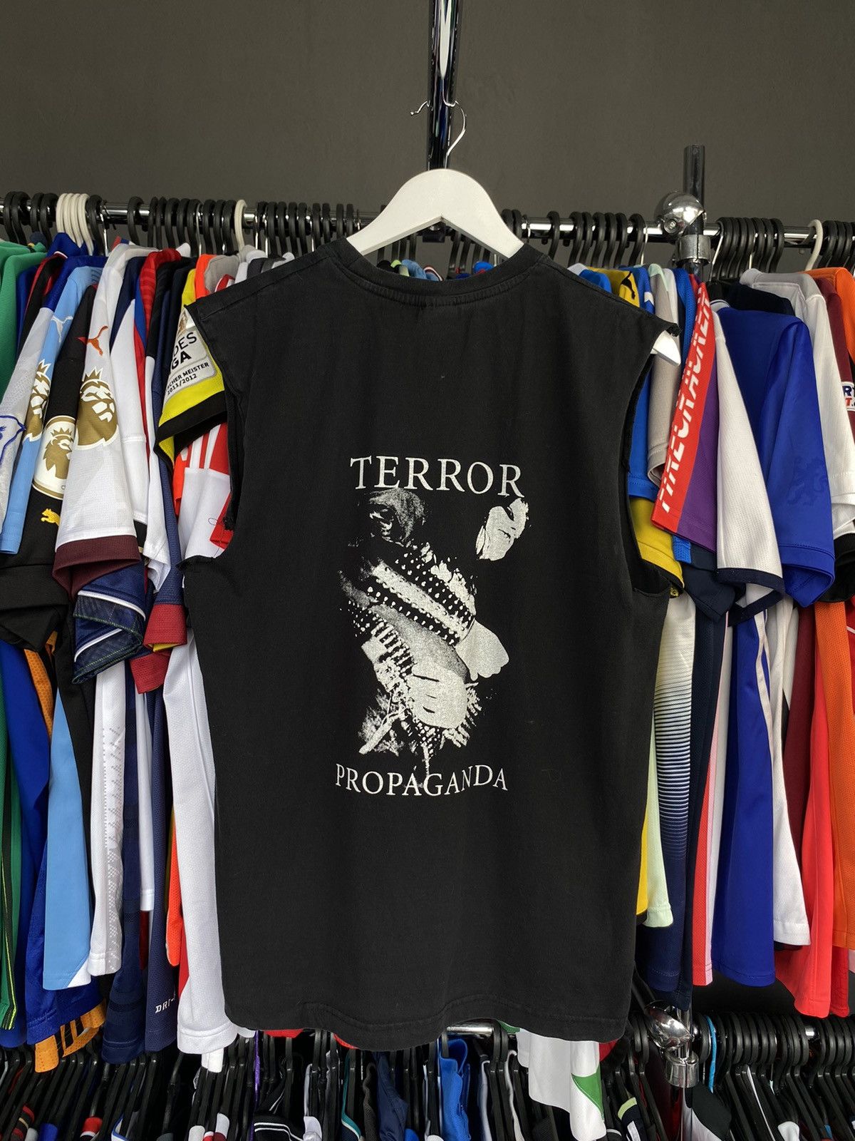 Vintage Vintage Craft – Terror Propaganda Sleeveless Tee 2000s style Size US M / EU 48-50 / 2 - 1 Thumbnail