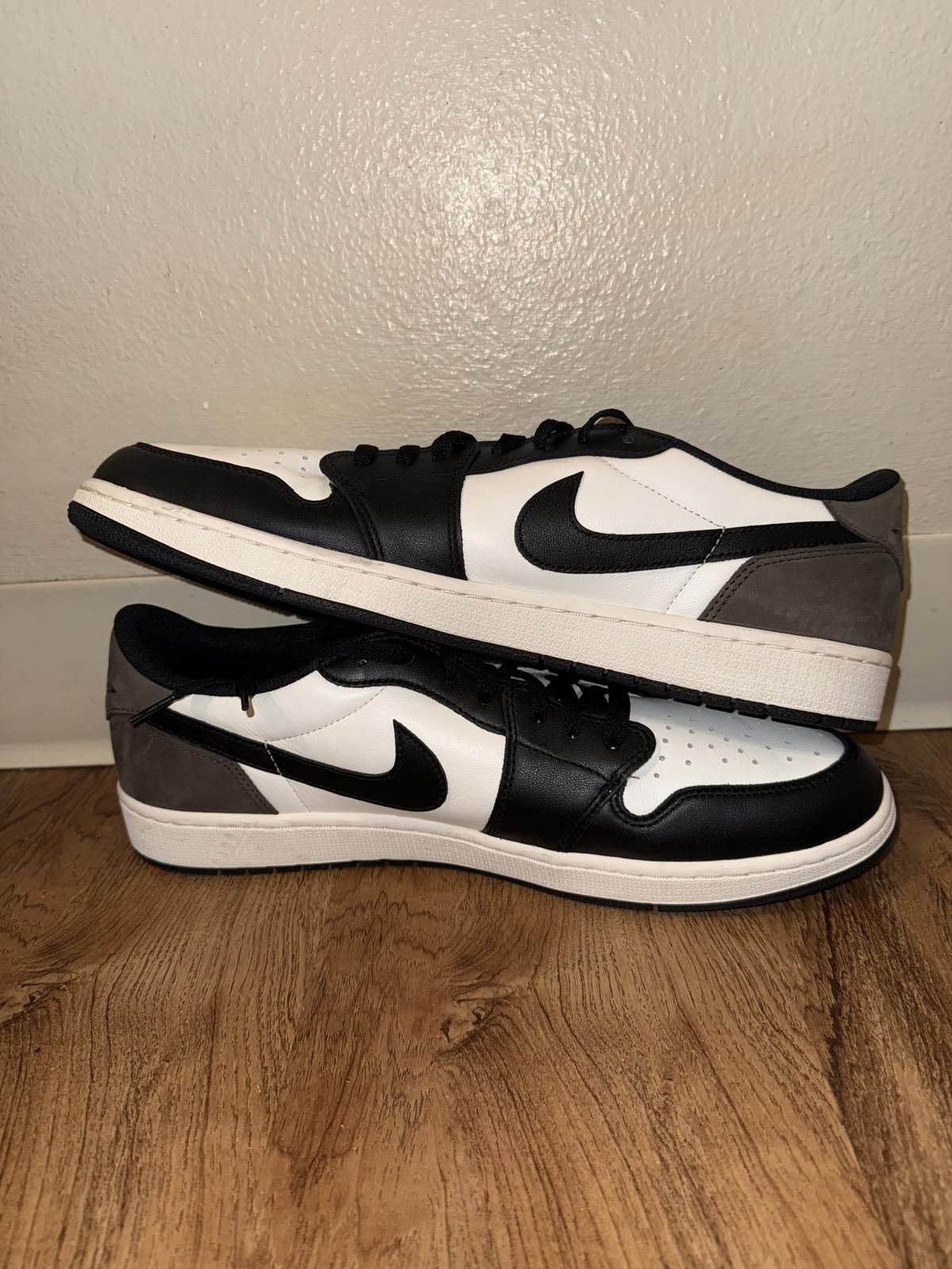 Nike Jordan 1 Retro Low OG Mocha Size US 15 / EU 48 - 5 Thumbnail