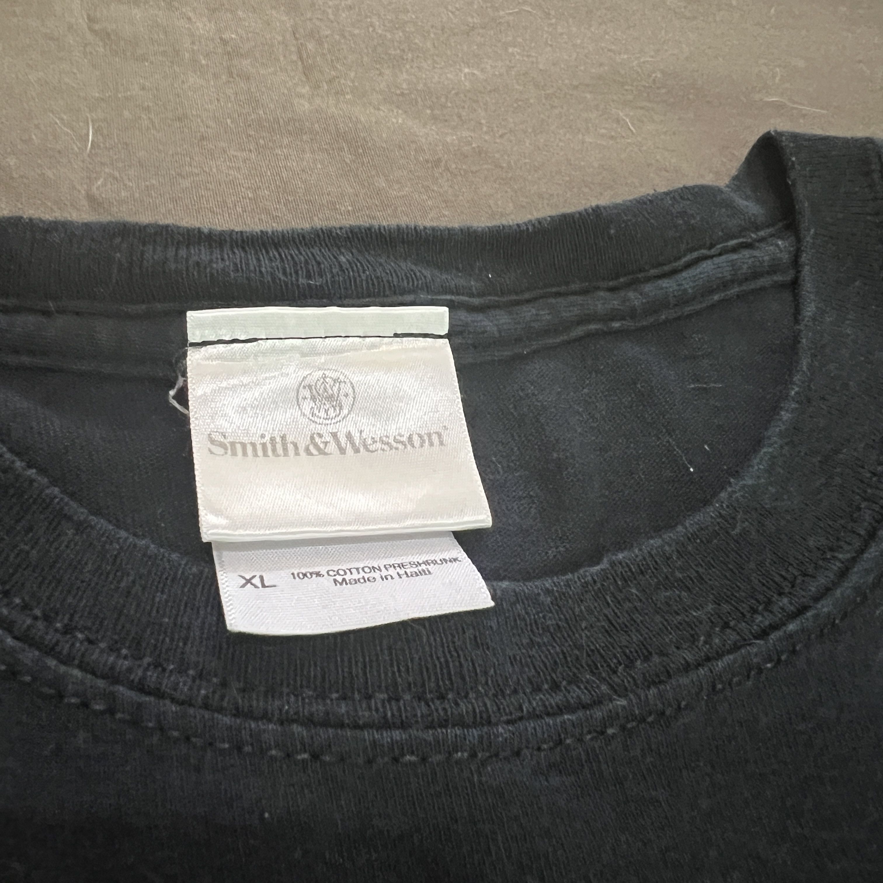 Vintage Vintage Smith And Wesson Gun Company Promo Tee XL 911 Size US XL / EU 56 / 4 - 3 Thumbnail