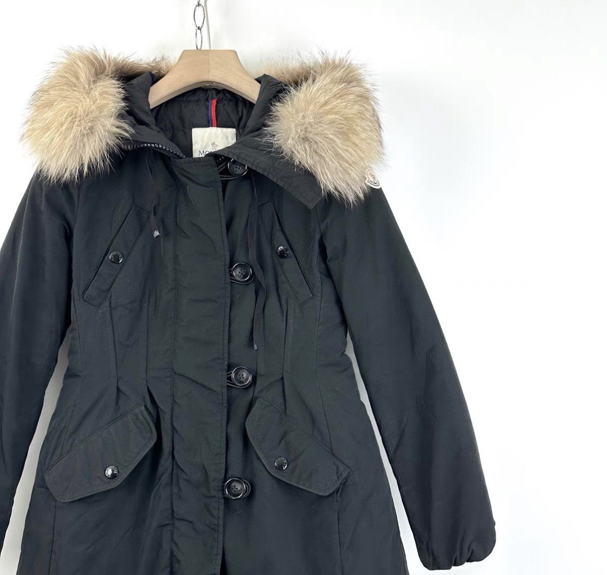 Moncler Moncler Black Fur Collar Waist Down Jacket K12 Size XS / US 0-2 / IT 36-38 - 4 Thumbnail