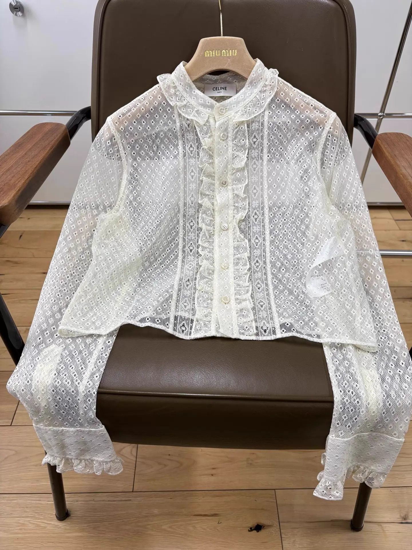 Celine Celine Ivory Ruffled Lace Blouse 36 Size XS / US 0-2 / IT 36-38 - 7 Thumbnail