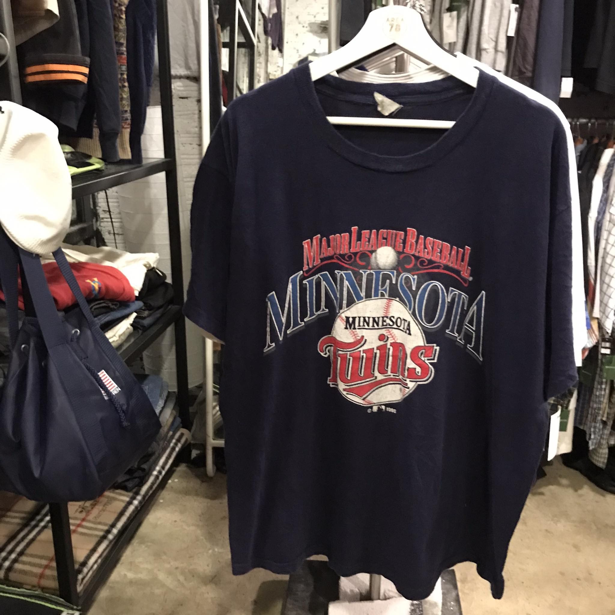 MLB Minnesota Twins Baseball MLB Tee 1995s Size US XL / EU 56 / 4 - 1 Thumbnail