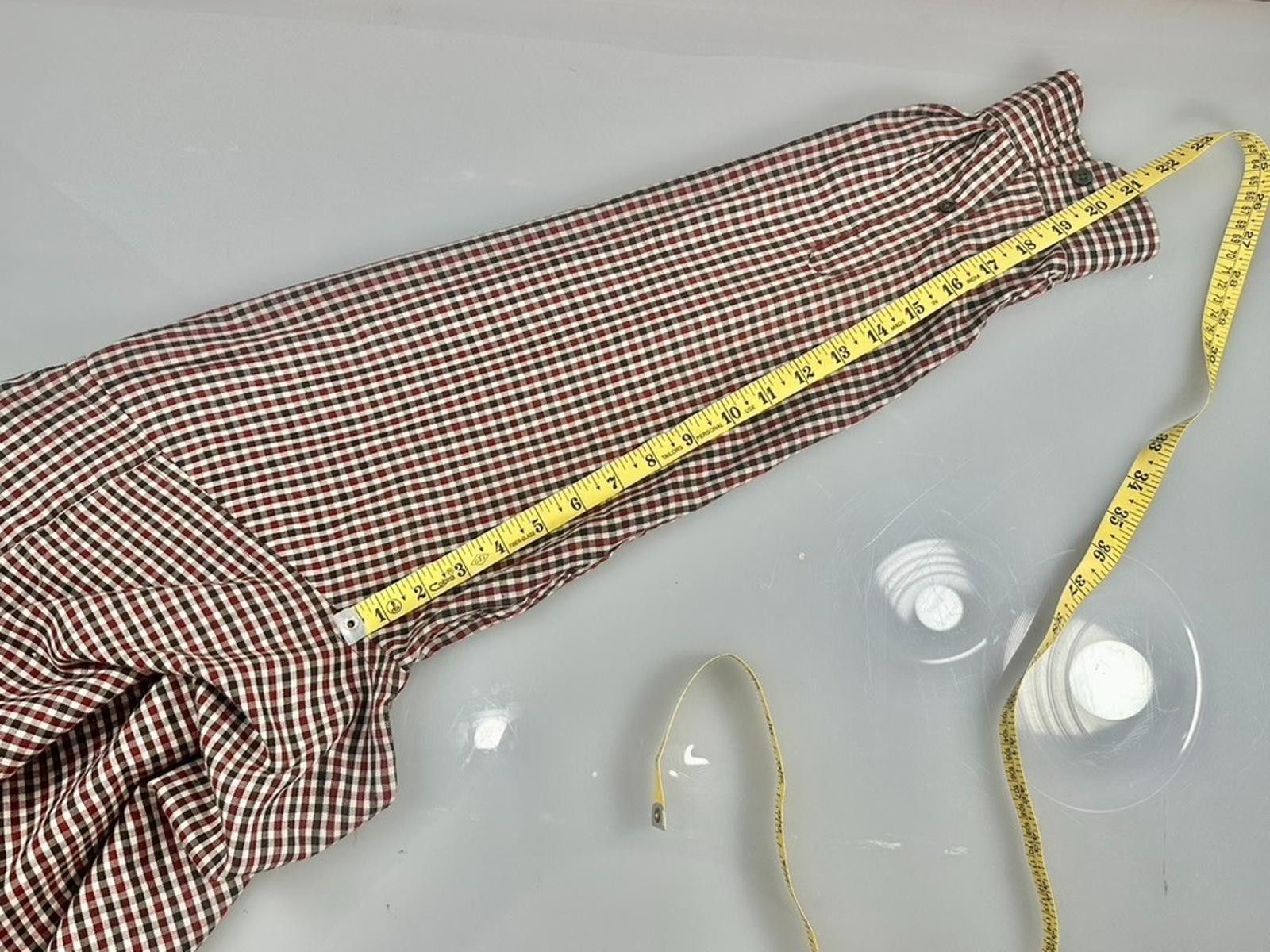 Van Heusen Van Heusen Men's Large Red Check No Iron Button Down Shirt Size US L / EU 52-54 / 3 - 7 Thumbnail