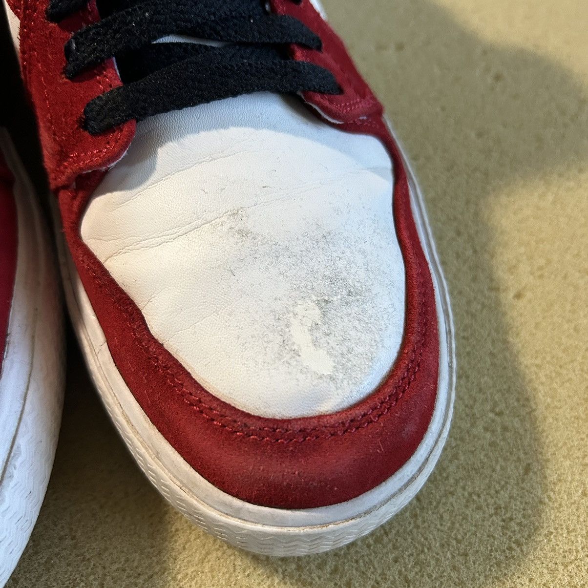 Jordan Brand Nike Air Jordan 1 Low Retro V.1 Chicago Men's 9.5 Red White Size US 9.5 / EU 42-43 - 7 Thumbnail