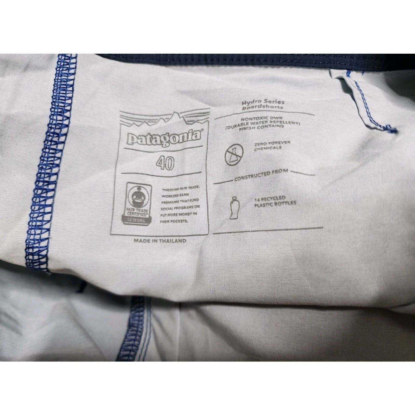 Patagonia Patagonia Mens Board Shorts 40 Hydropeak 18" Beach Blue Stripe Surf Trunks Santa Cruz Size US 40 / EU 56 - 4 Thumbnail