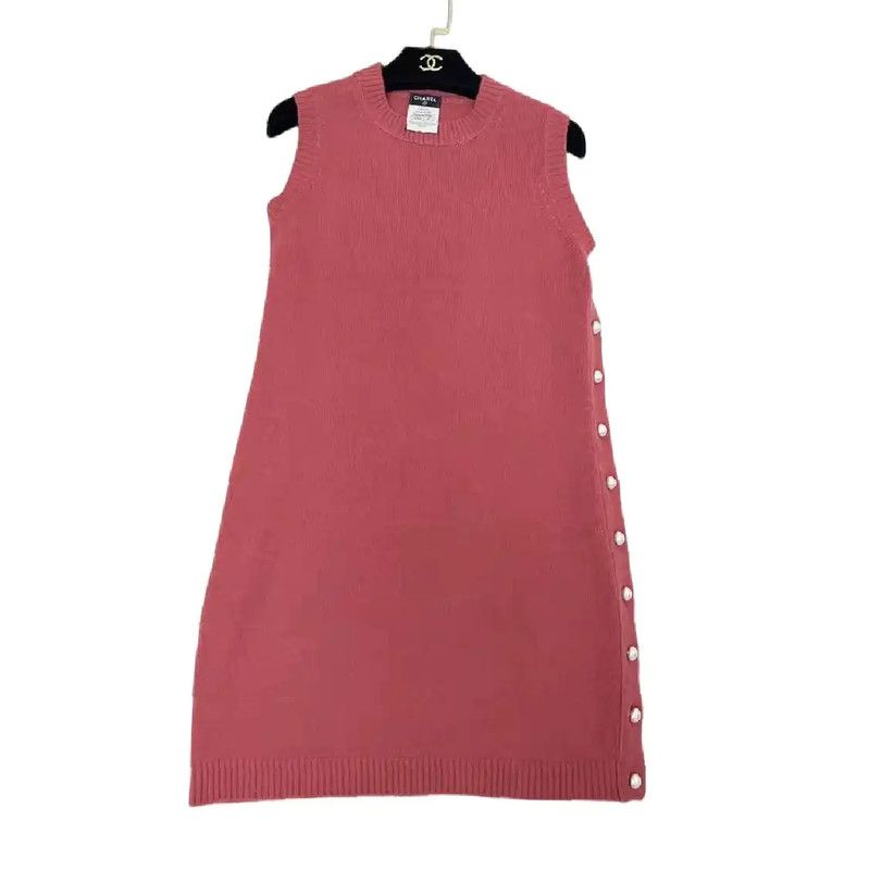 Chanel Chanel Short Sleeve Spring Dress in Watermelon Red 0089 Size XS / US 0-2 / IT 36-38 - 1 Thumbnail