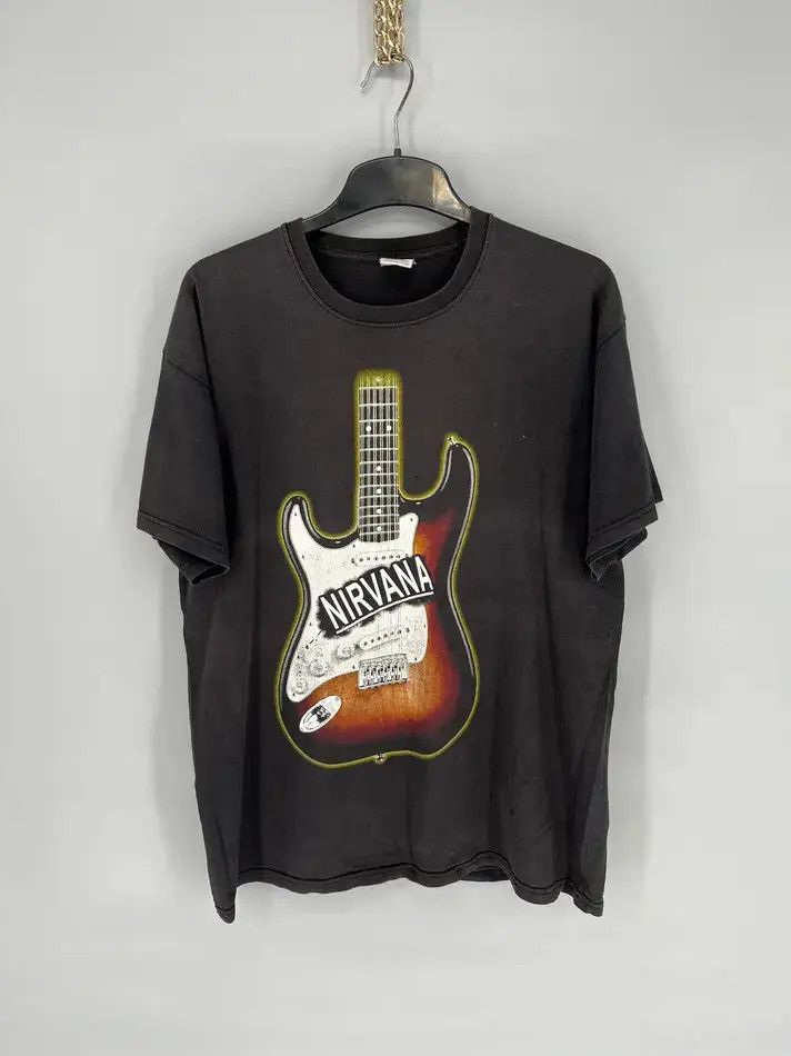 Vintage Vintage 90s NIRVANA KURT COBAIN Tee Shirt Travis Style Size US M / EU 48-50 / 2 - 2 Thumbnail