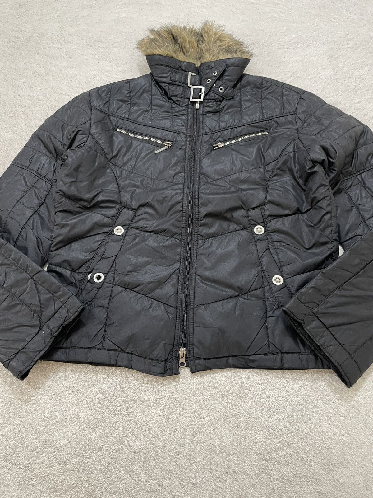 Japanese Brand Y2K Black Quilted Jacket Fur Collar Buckle Detail Puffer LGB Size US M / EU 48-50 / 2 - 3 Thumbnail