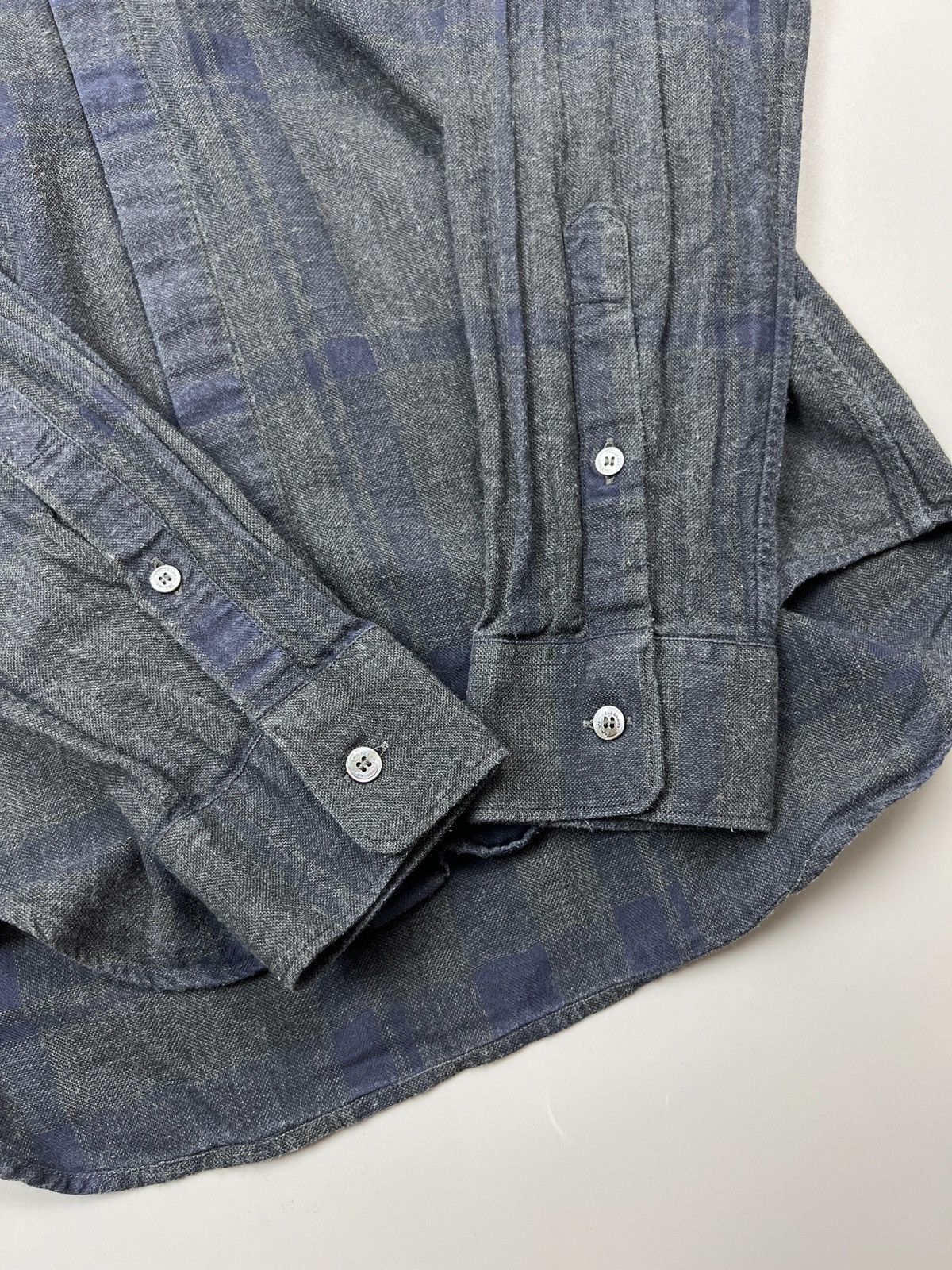Burberry Burberry London Nova Check Flannel Shirt (Y0479) Size US XS / EU 42 / 0 - 10 Thumbnail