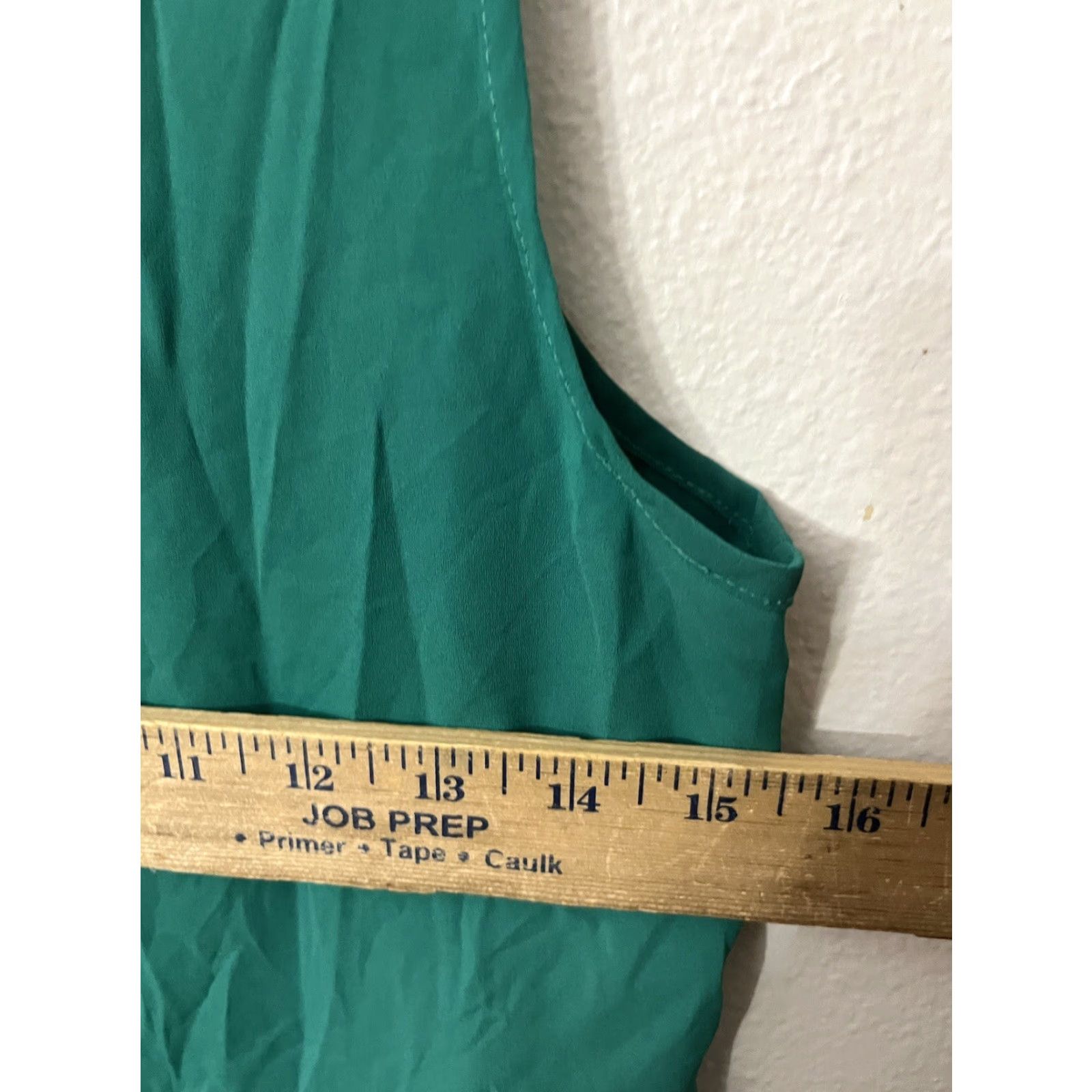 Express EXPRESS Women’s Size S Sleeveless Top Blouse Chiffon Green Crew Neck Size S / US 4 / IT 40 - 5 Thumbnail