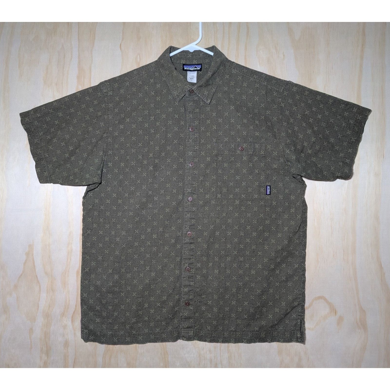 Patagonia Patagonia Men's Large Short Sleeve Button Up Shirt Green Size US L / EU 52-54 / 3 - 1 Thumbnail
