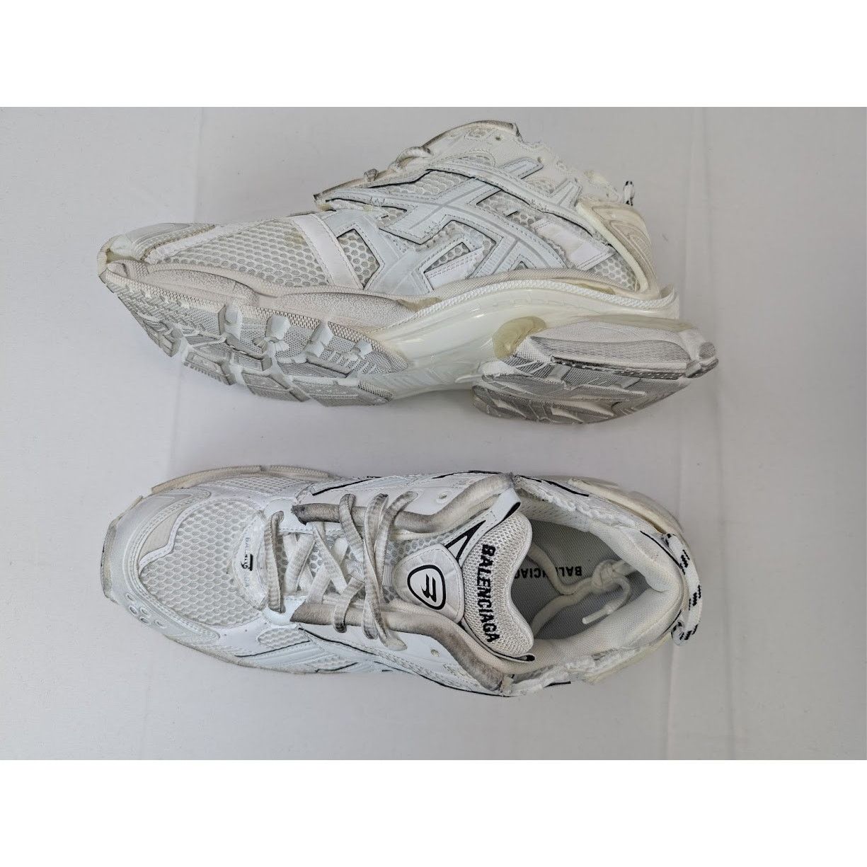 Balenciaga o1rshd1 Monocolor Runners in White Size US 11 / EU 44 - 1 Thumbnail