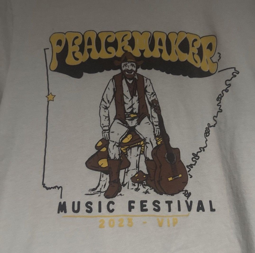 Band Tees Peacemaker music festival t Size US M / EU 48-50 / 2 - 2 Thumbnail