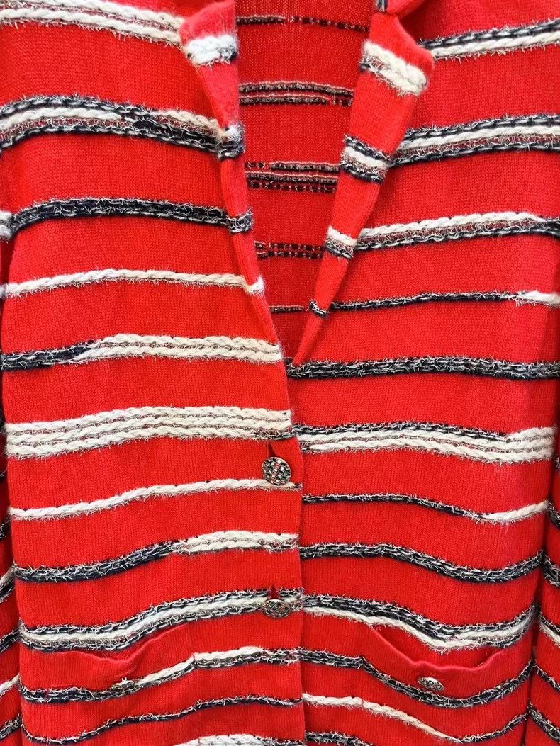 Chanel Chanel Cashmere knitted cardigan jacket Nextarrow-2505 Size XS / US 0-2 / IT 36-38 - 4 Thumbnail
