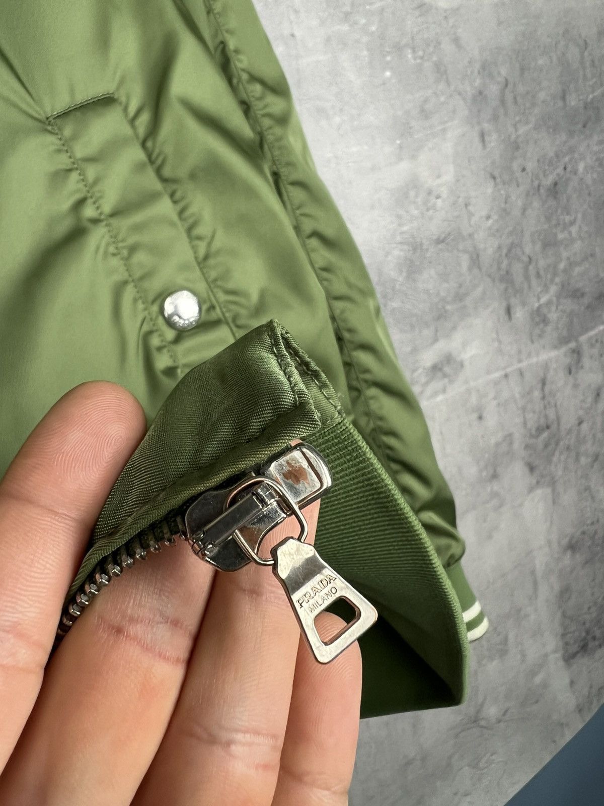 Prada Prada Milano 2014 Metallic Green Nylon Bomber Jacket Size M Size US M / EU 48-50 / 2 - 13 Thumbnail