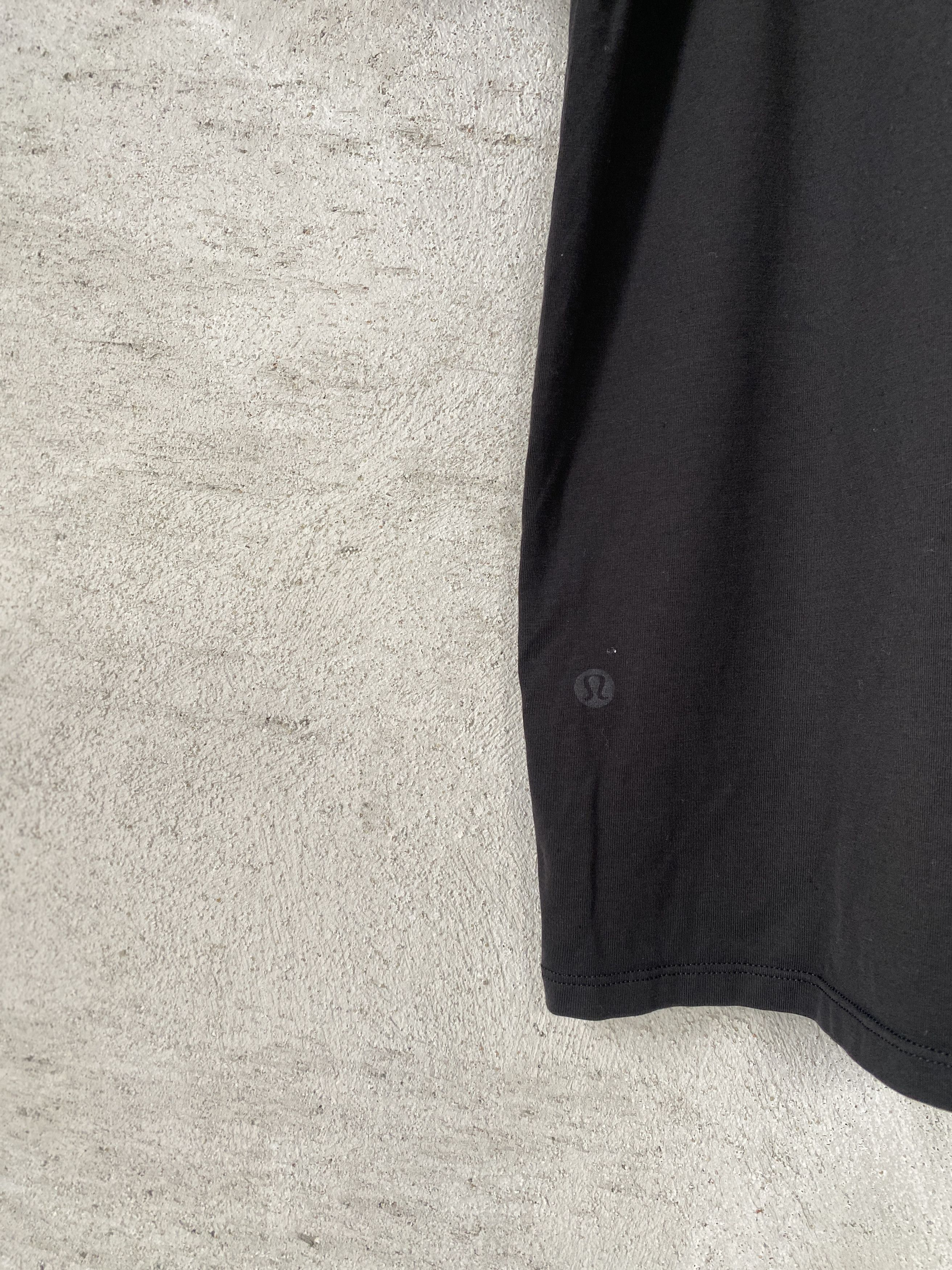 Lululemon Lululemon small logo t-shirt tee sport Size XS / US 0-2 / IT 36-38 - 5 Thumbnail