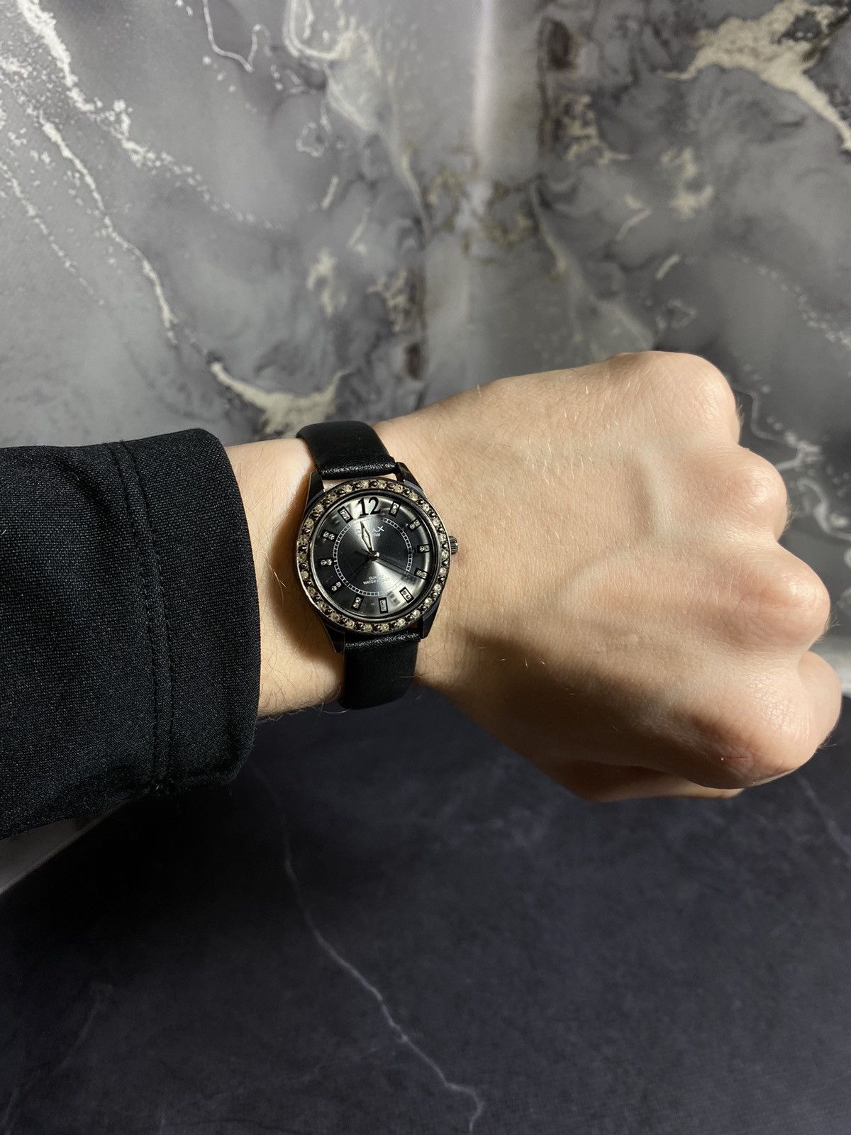 Vintage Omax Quartz Watch Japan Movement Black Dial Crystals Size ONE SIZE - 7 Thumbnail