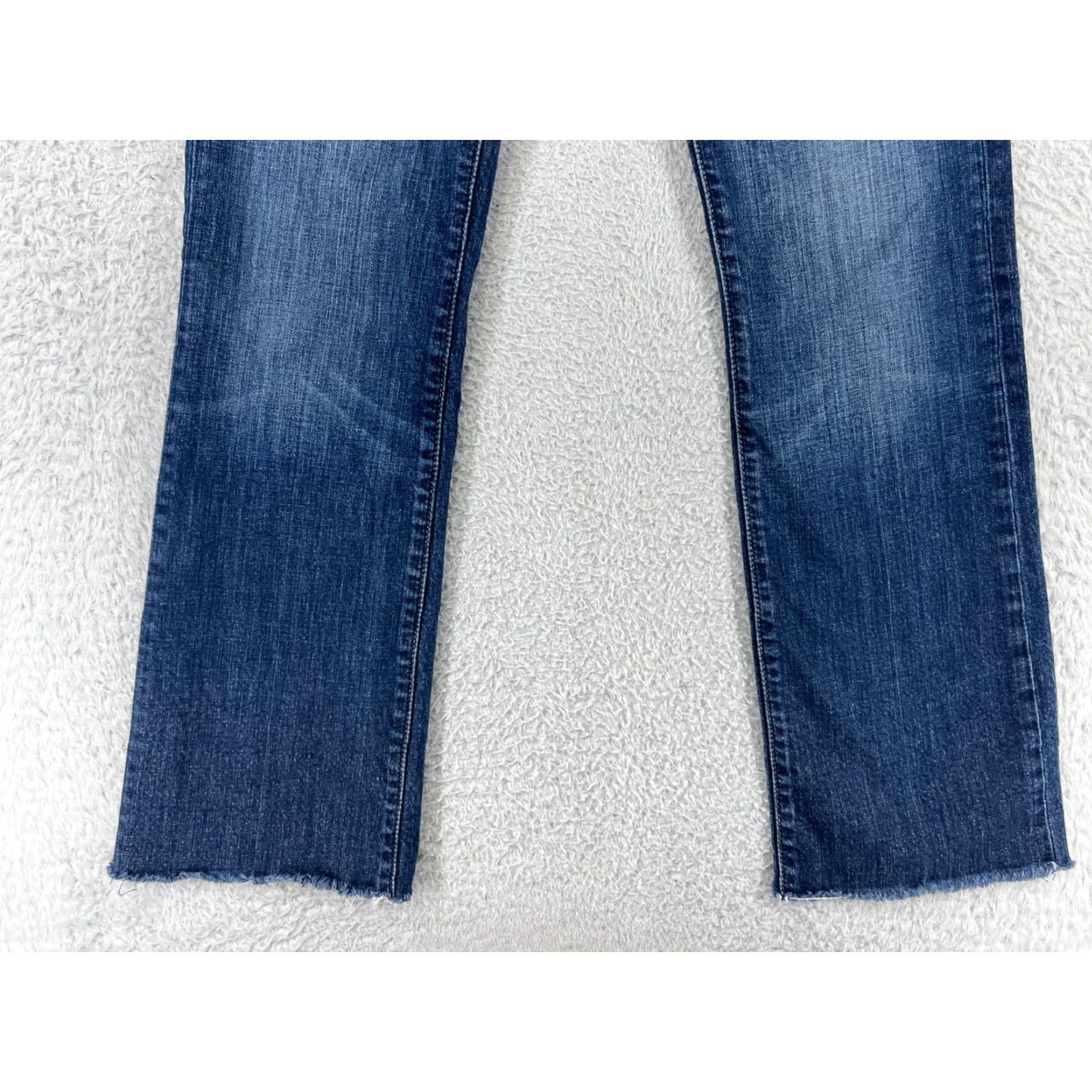 Vintage Uncharted Territory Jeans Women Blue Denim Bootcut 12 Regular Cotton Blend Stretch Distressed 5-Pocket Design Inseam 29in Size 34" / US 12 / IT 48 - 6 Thumbnail