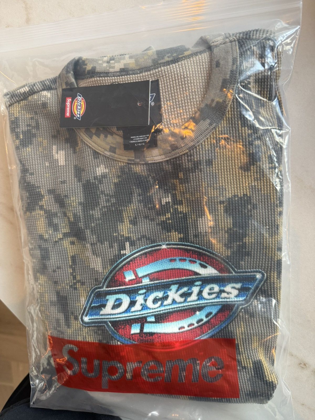 Supreme x Dickies Thermal  Digi Camo L Supreme x Dickies Thermal 